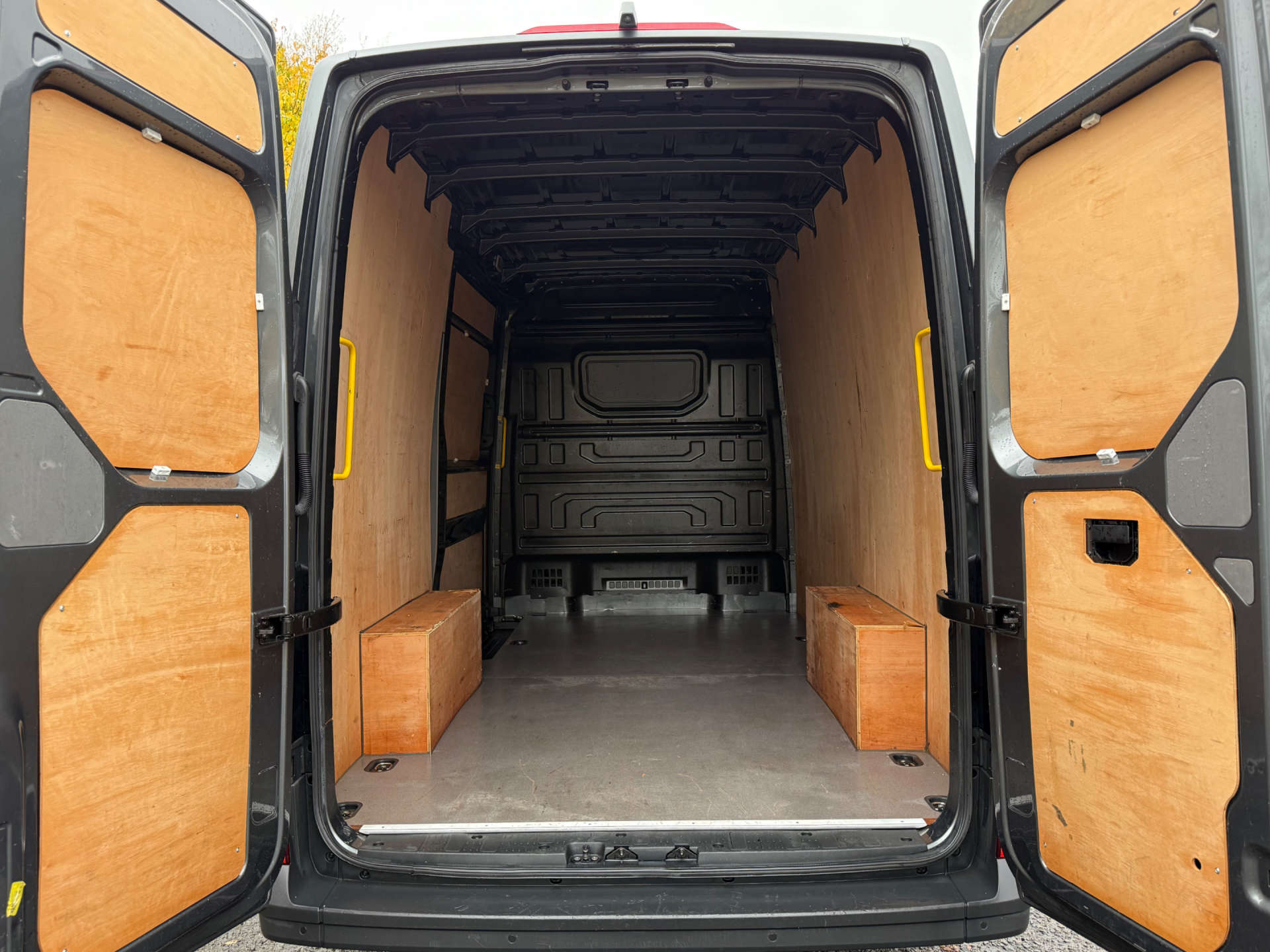 VOLKSWAGEN CRAFTER CR35 COMMERCE+ MWB 2.0TDI 140ps #8