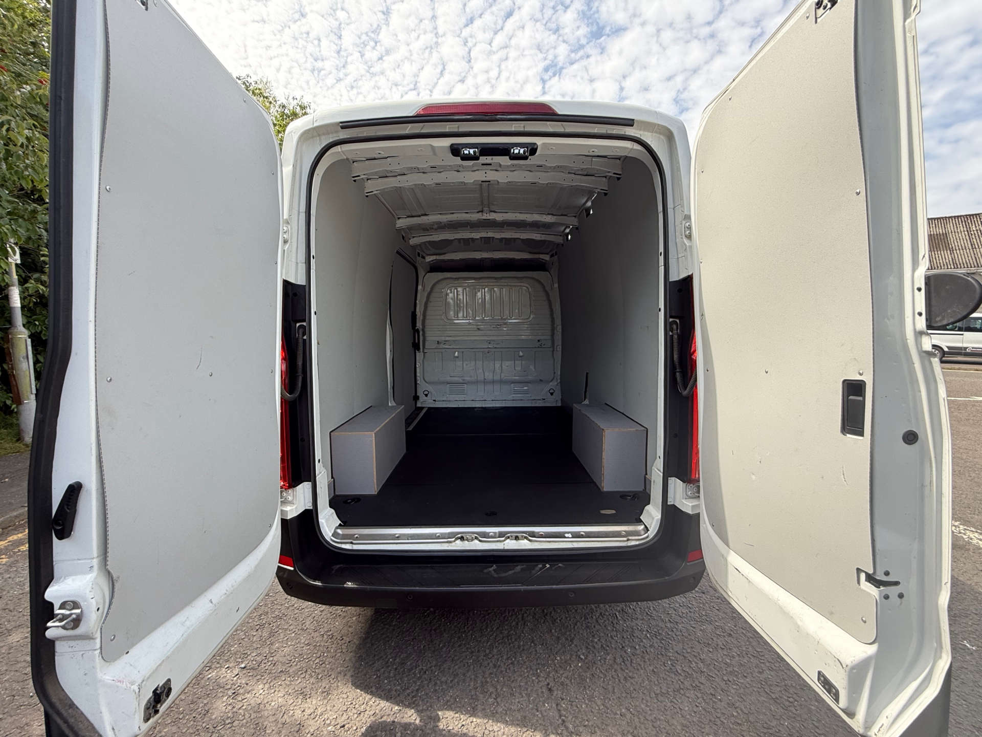 MAXUS DELIVER 9 L3H2 (LWB) Choice of 2 #13