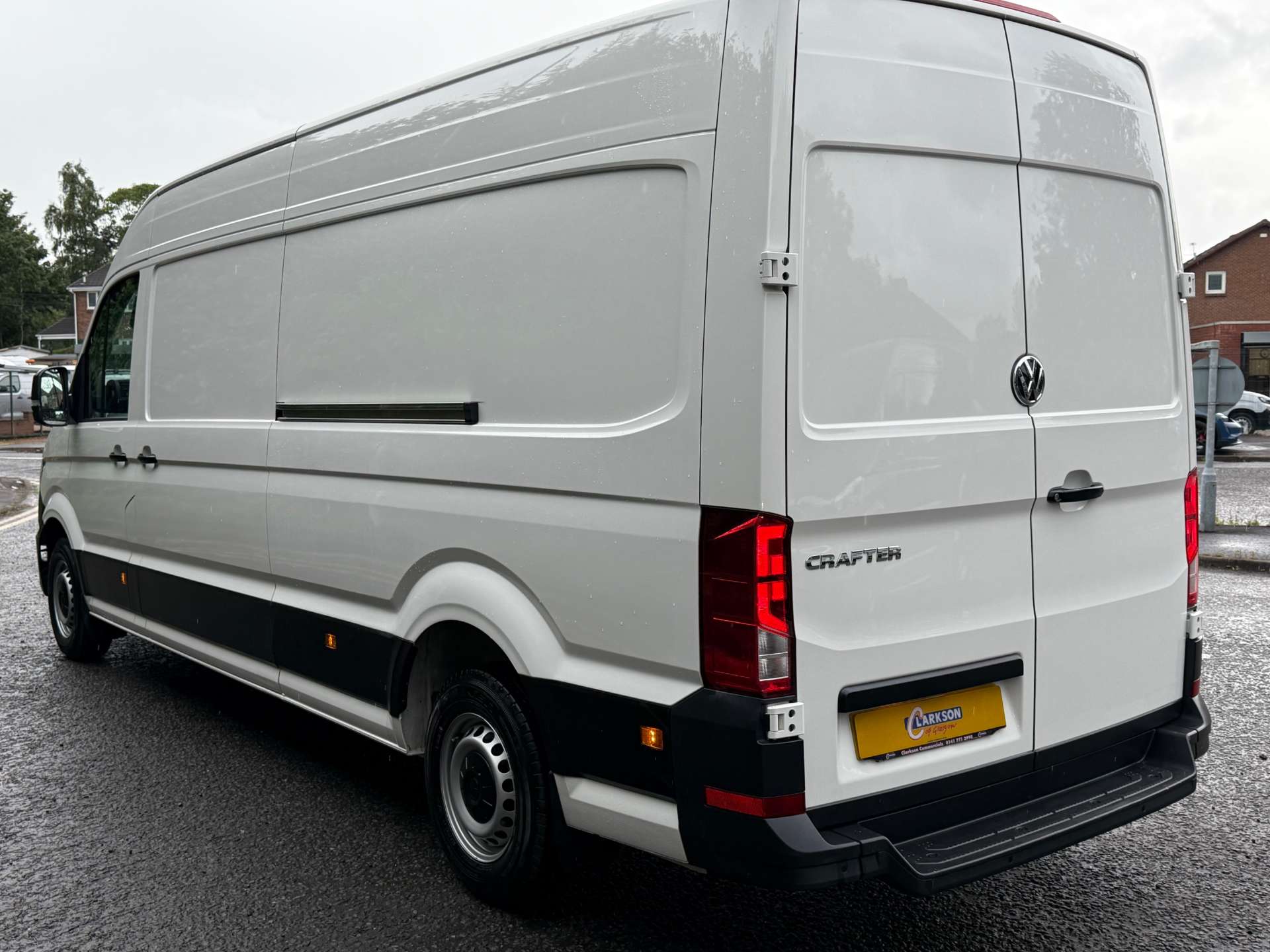 VOLKSWAGEN CRAFTER CR35 LWB with Business Pk (AC etc) #3