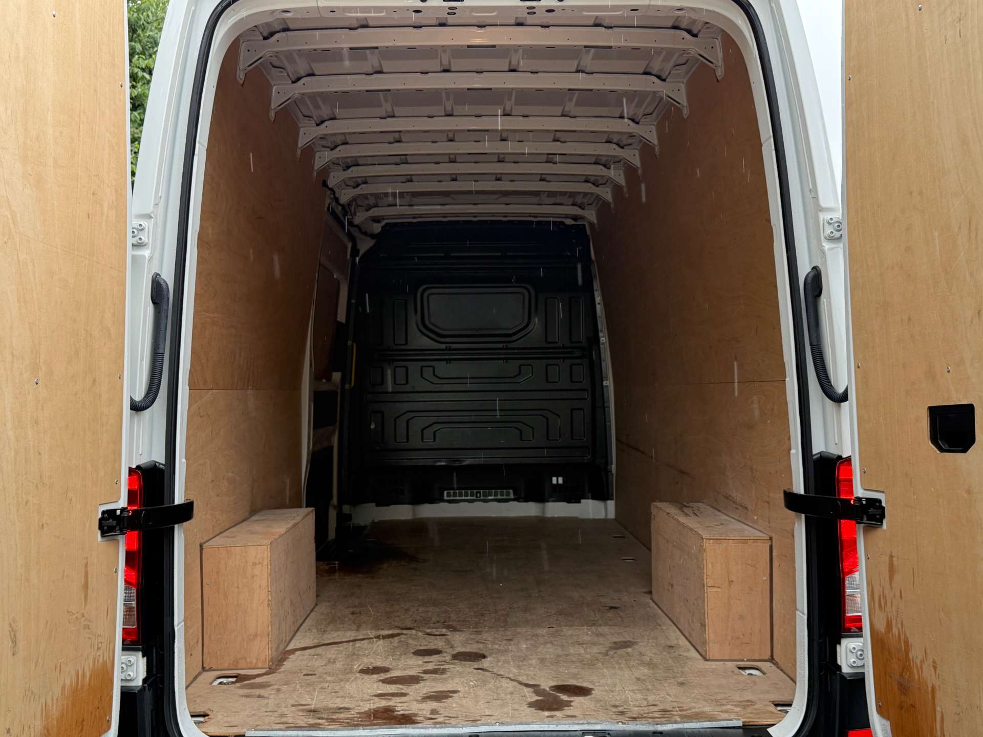 VOLKSWAGEN CRAFTER CR35 LWB with Business Pk (AC etc) #11
