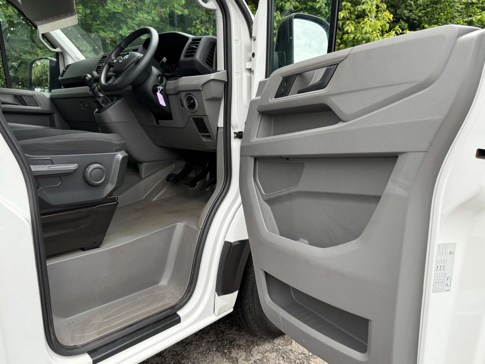 VOLKSWAGEN CRAFTER CR35 MWB Trendline 2.0TDI 140ps (choice) #5