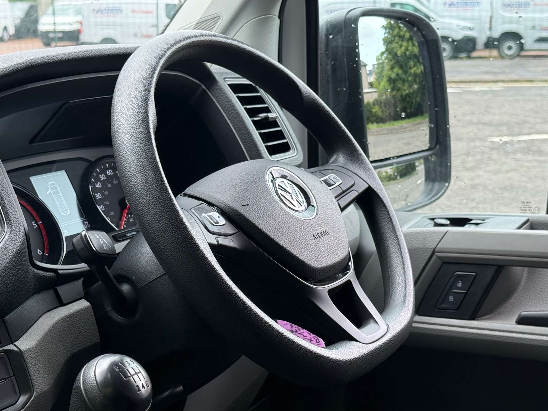 VOLKSWAGEN CRAFTER CR35 MWB Trendline 2.0TDI 140ps (choice) #9