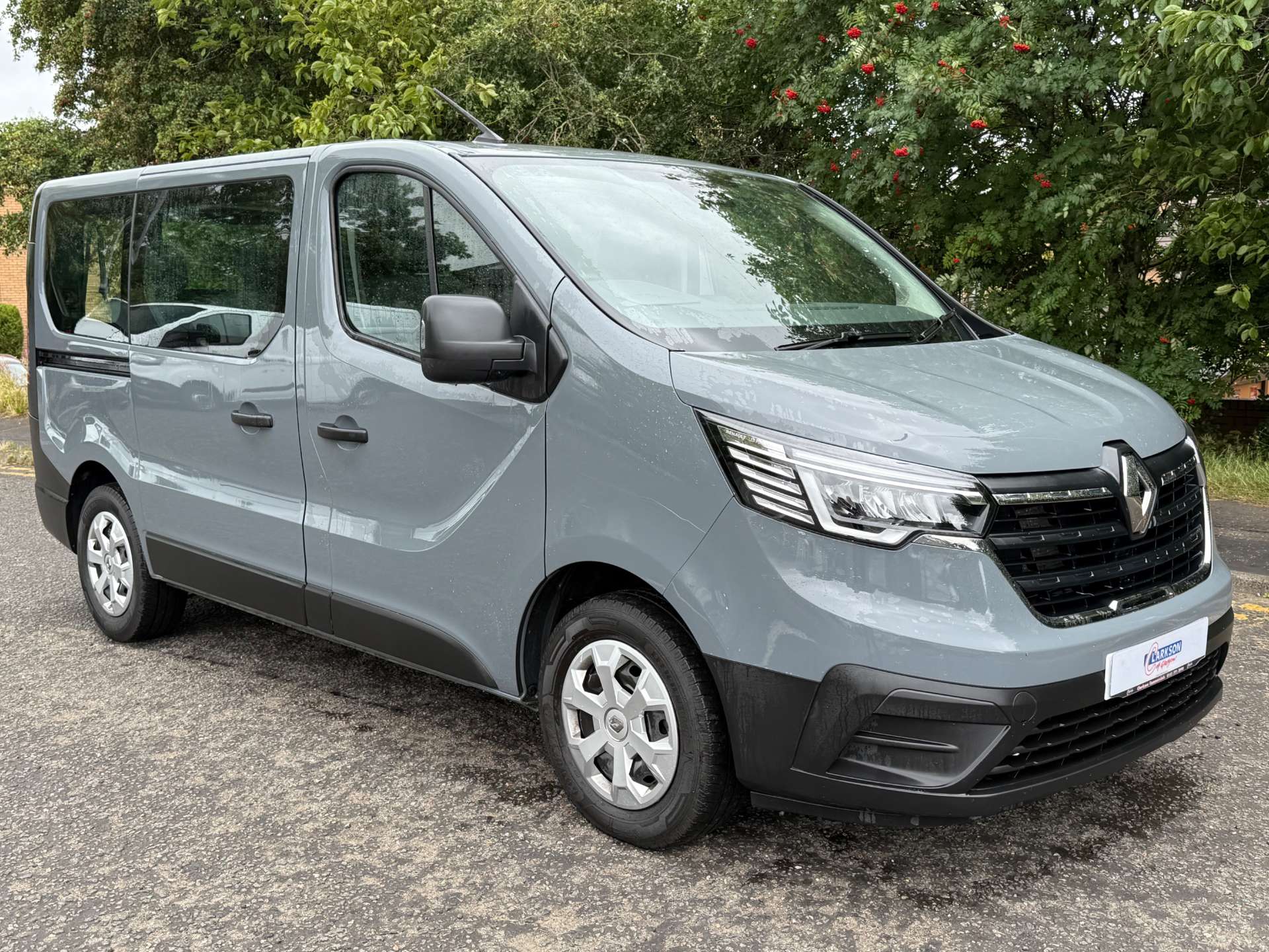 RENAULT TRAFIC 2.0 SL28 Business 9 Seat Blue DCi150 #0