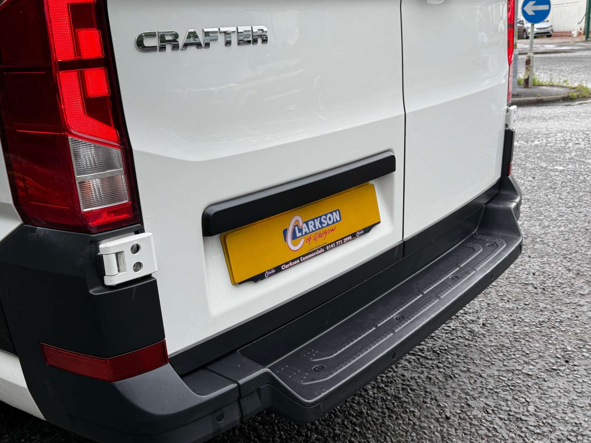 VOLKSWAGEN CRAFTER CR35 LWB with Business Pk (AC etc) #18