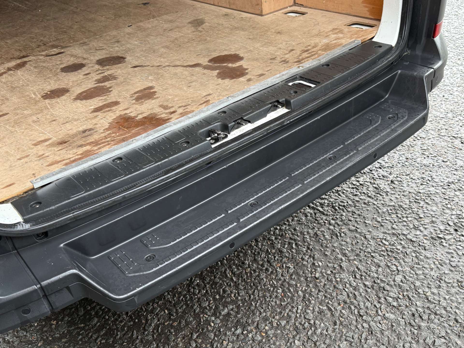 VOLKSWAGEN CRAFTER CR35 LWB with Business Pk (AC etc) #20
