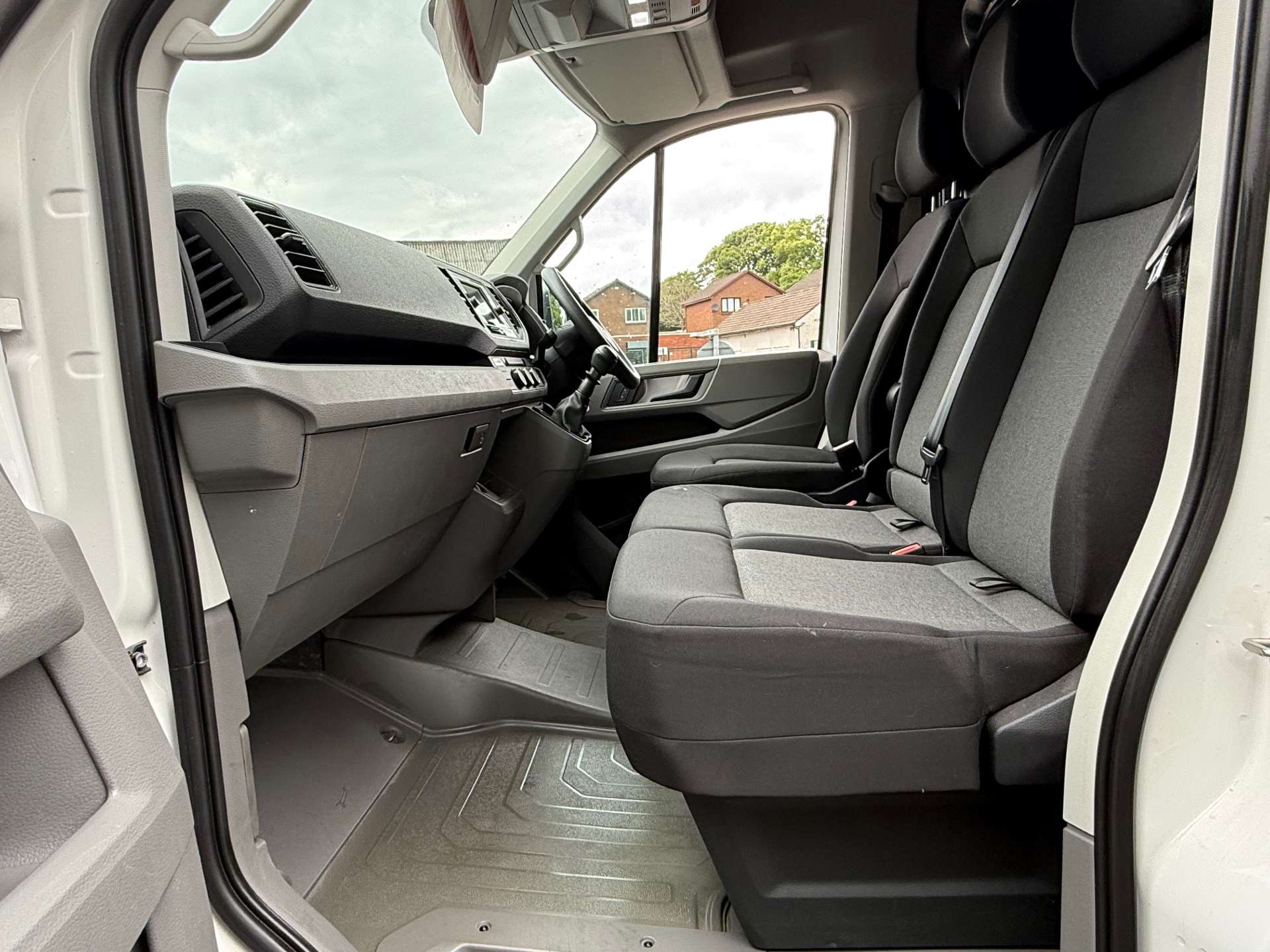 VOLKSWAGEN CRAFTER CR35 MWB Trendline 2.0TDI 140ps (choice) #14