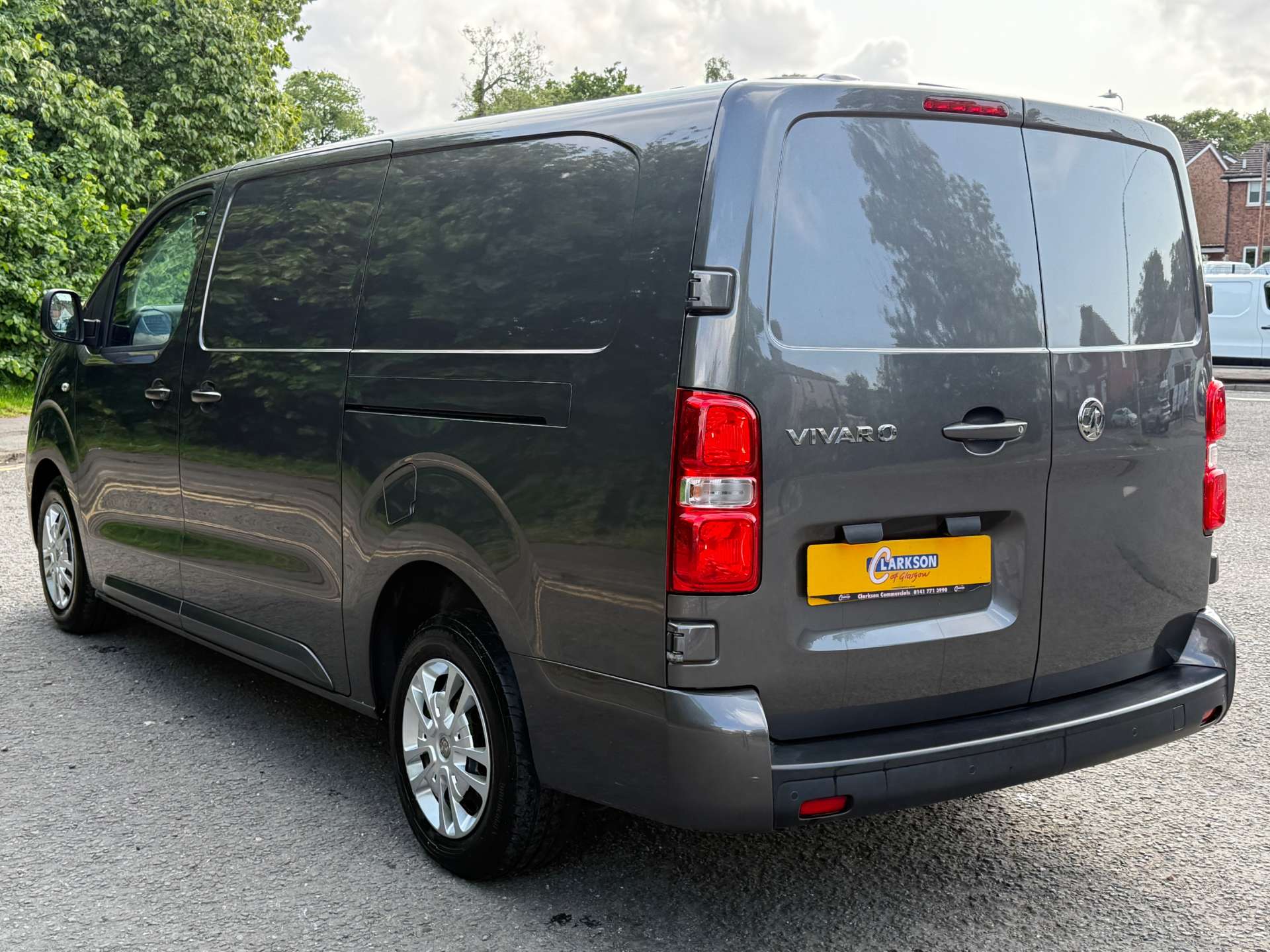 VAUXHALL VIVARO F3100 Sportive L2 (LWB) #3