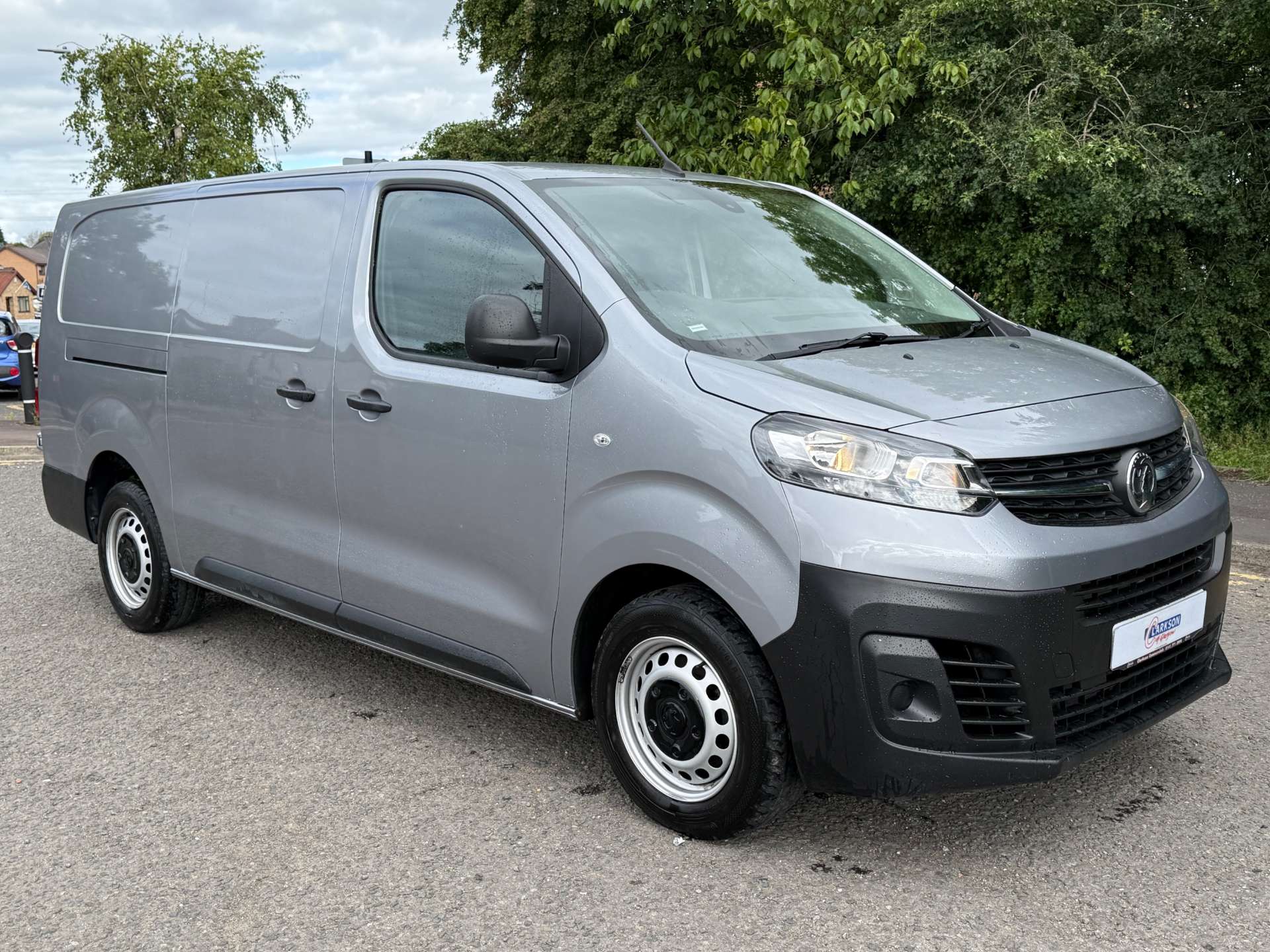 VAUXHALL VIVARO 2.0 Vivaro  F3100 Prime #0