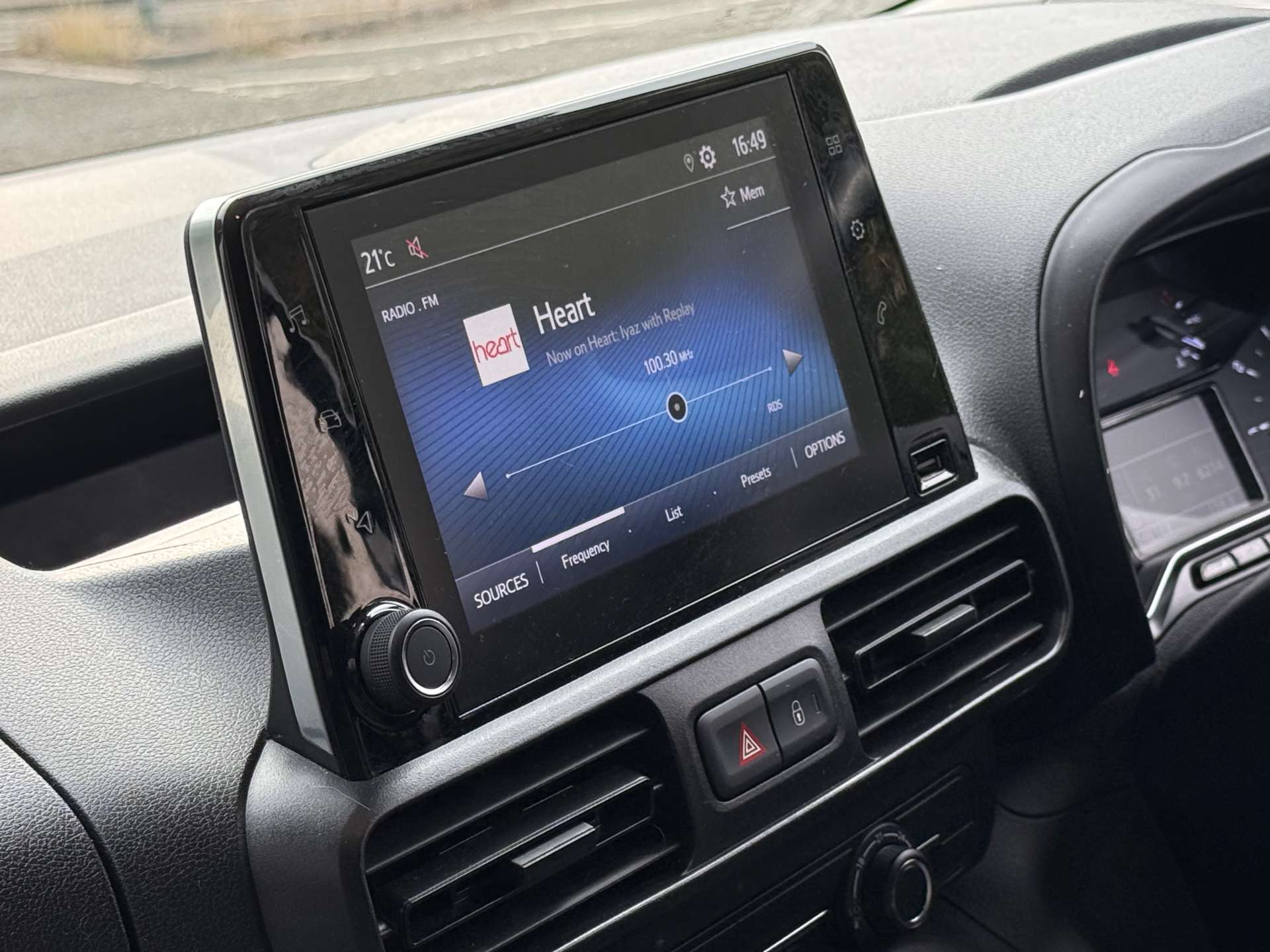 TOYOTA PROACE CITY Icon #17