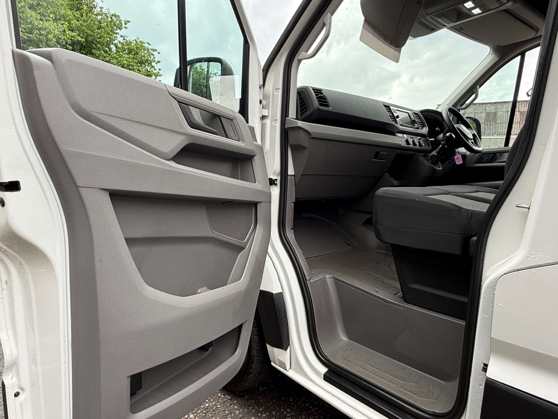 VOLKSWAGEN CRAFTER CR35 MWB Trendline 2.0TDI 140ps (choice) #14