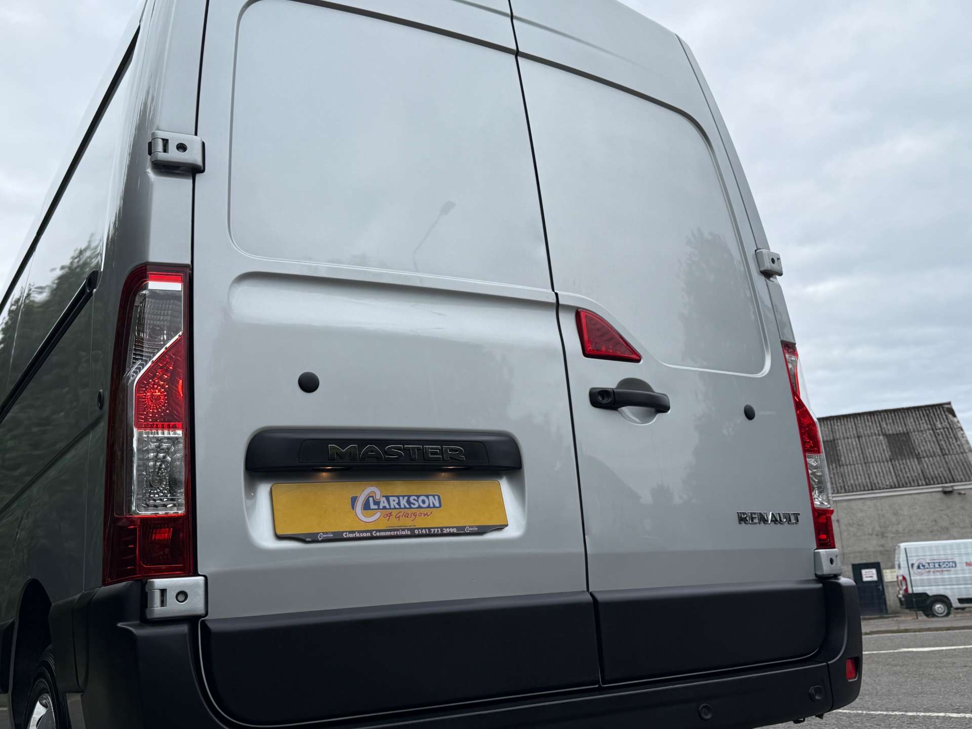 RENAULT MASTER MM35 Business+ Blue dCi MWB #9