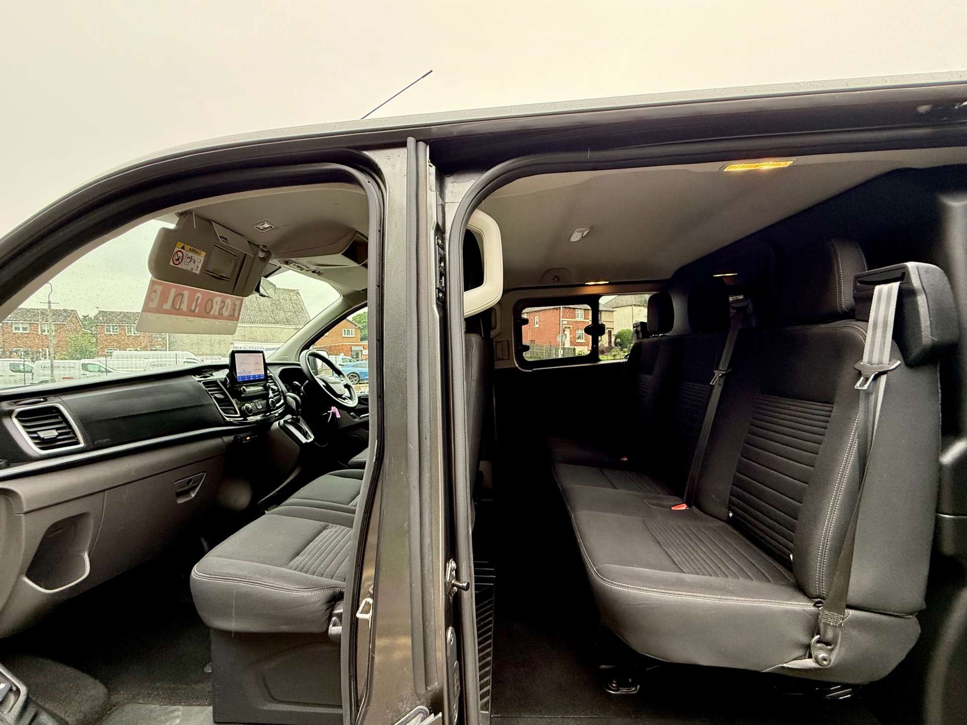FORD TRANSIT CUSTOM 320 Limited 170ps 6 seat Crewvan DCIV Automatic #10