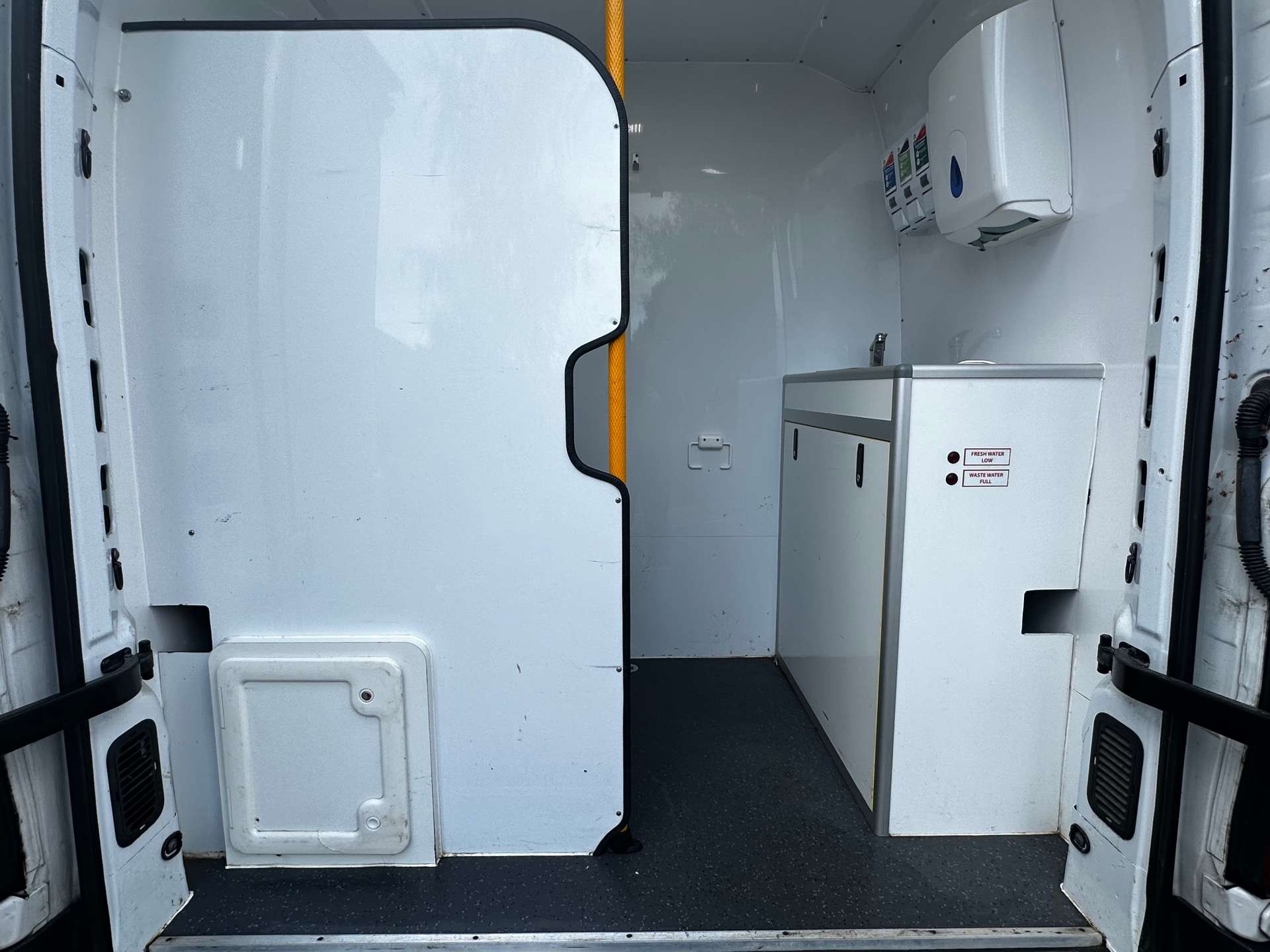 RENAULT MASTER LM35 'Welfare Van' Business DCi #11
