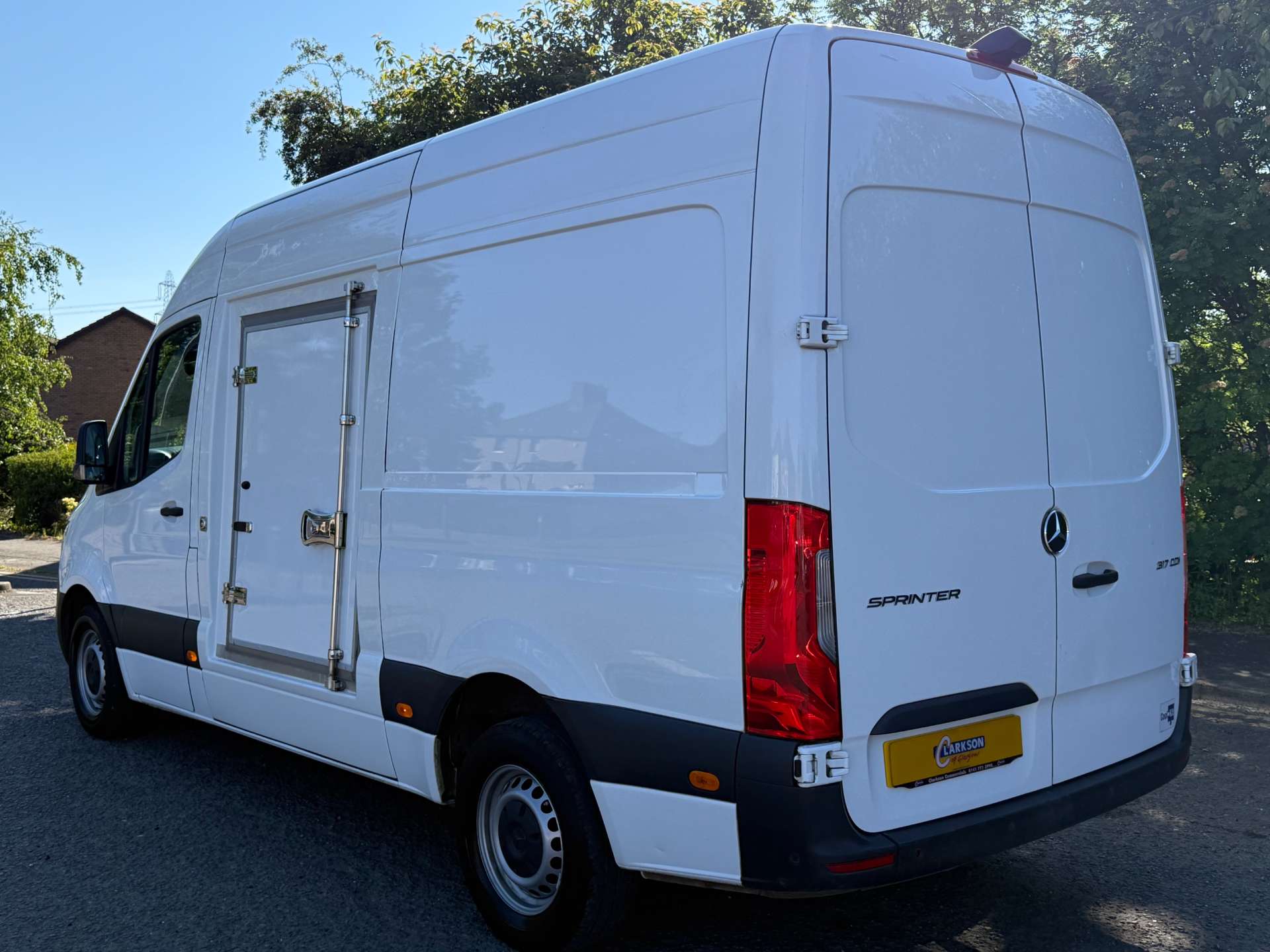 MERCEDES-BENZ SPRINTER 317 CDi L2H2 Temperature Controlled Van #2