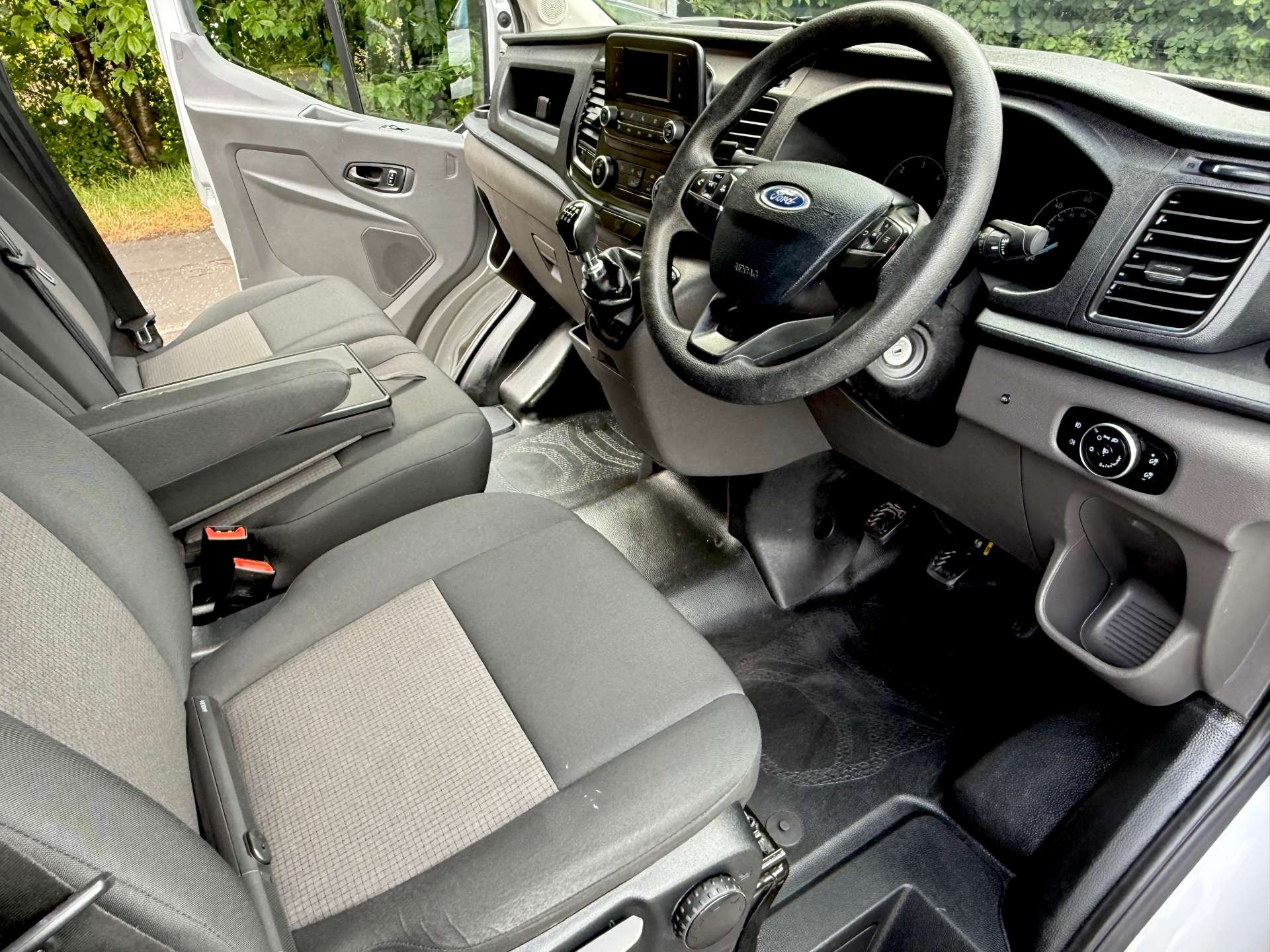 FORD TRANSIT 350 L2H2 2.0 Diesel Hybrid (MWB) #5