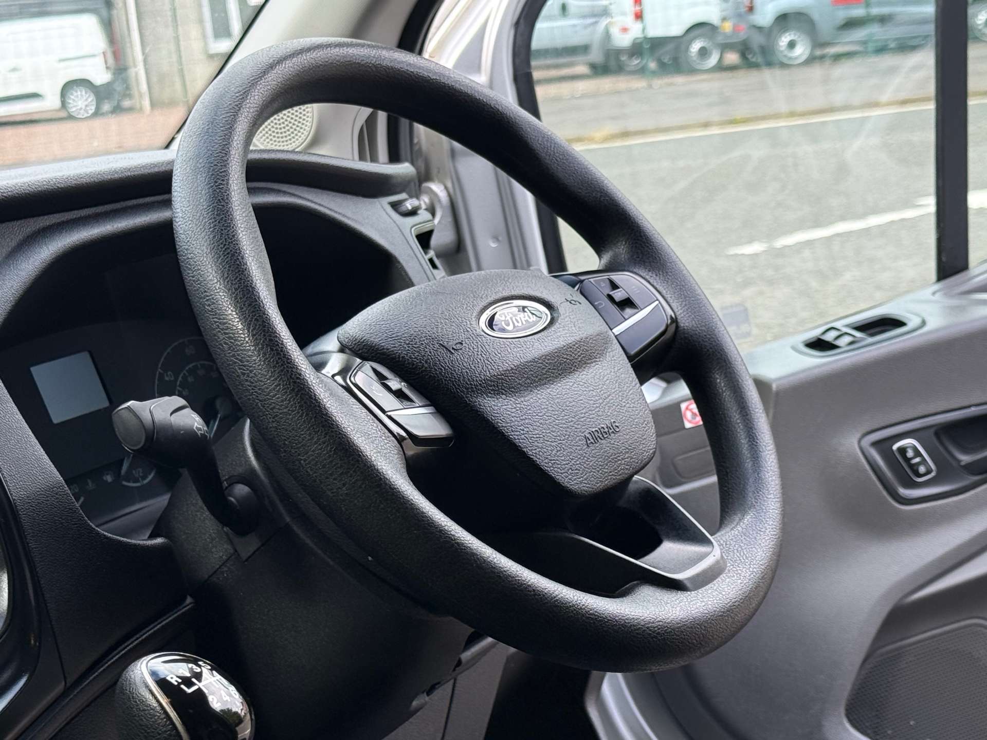 FORD TRANSIT 350 L2H2 2.0 Diesel Hybrid (MWB) #15
