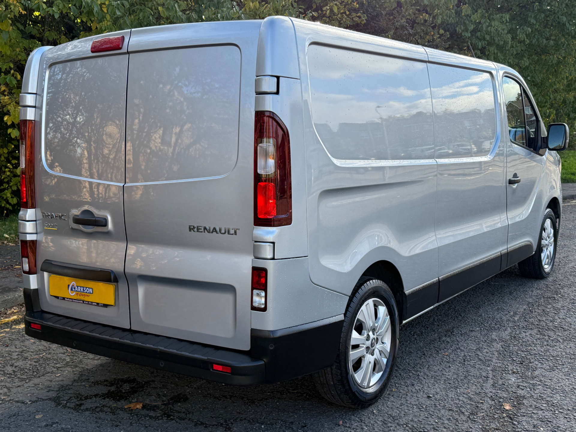 RENAULT TRAFIC LL30 Sport Blue 2.0 DCI #2