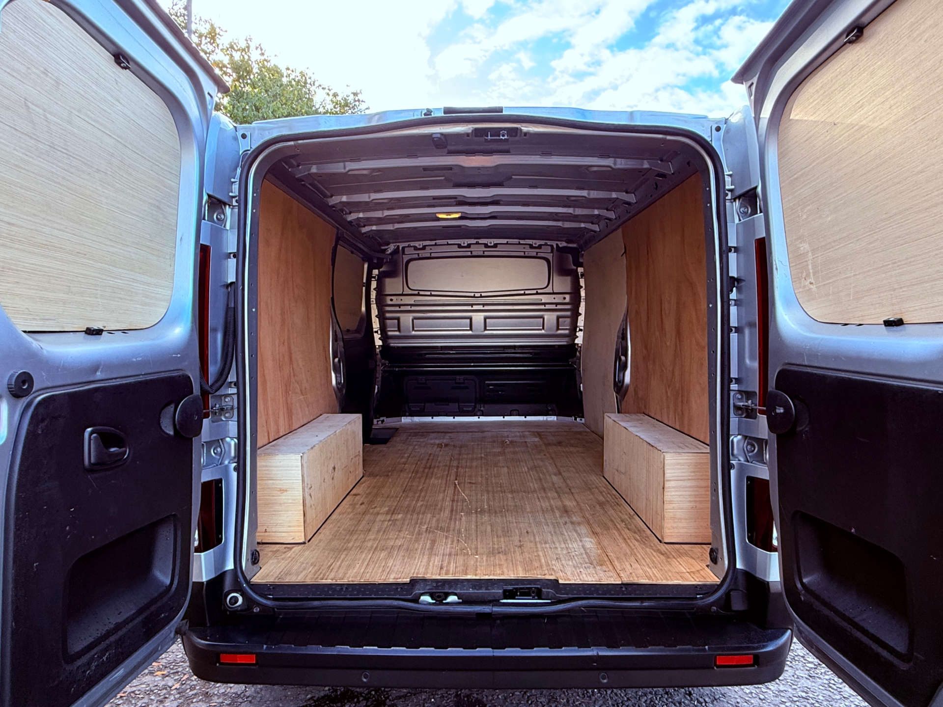 RENAULT TRAFIC LL30 Sport Blue 2.0 DCI #8