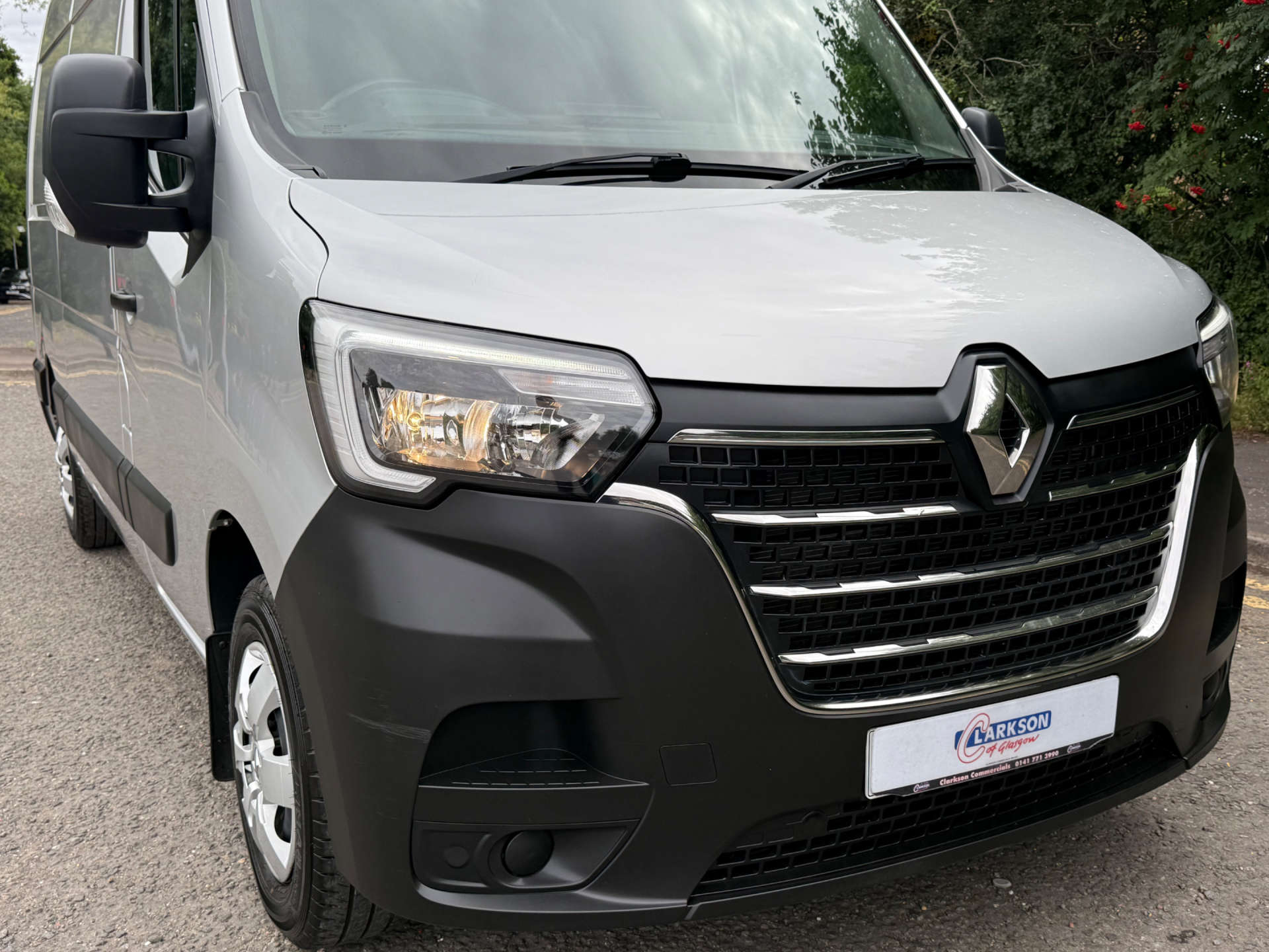 RENAULT MASTER MM35 Business (MWB/L2H2) Choice #13