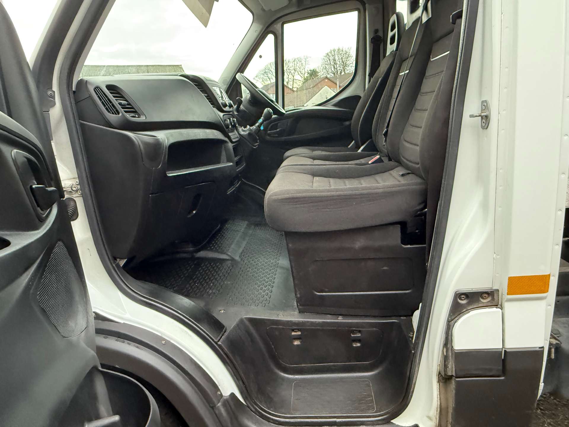 IVECO DAILY 2.3 35C14B Tipper TRW Single Cab #8