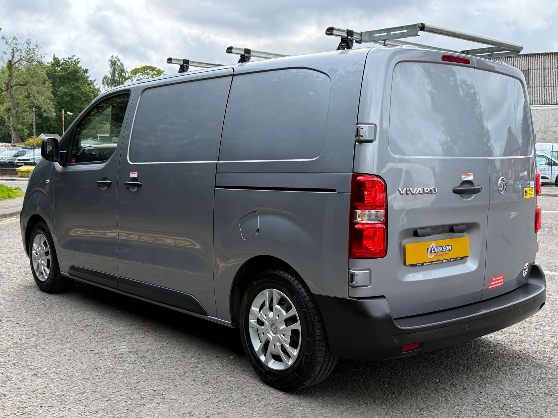 VAUXHALL VIVARO F2700 Dynamic L1 with BOTT racking #4