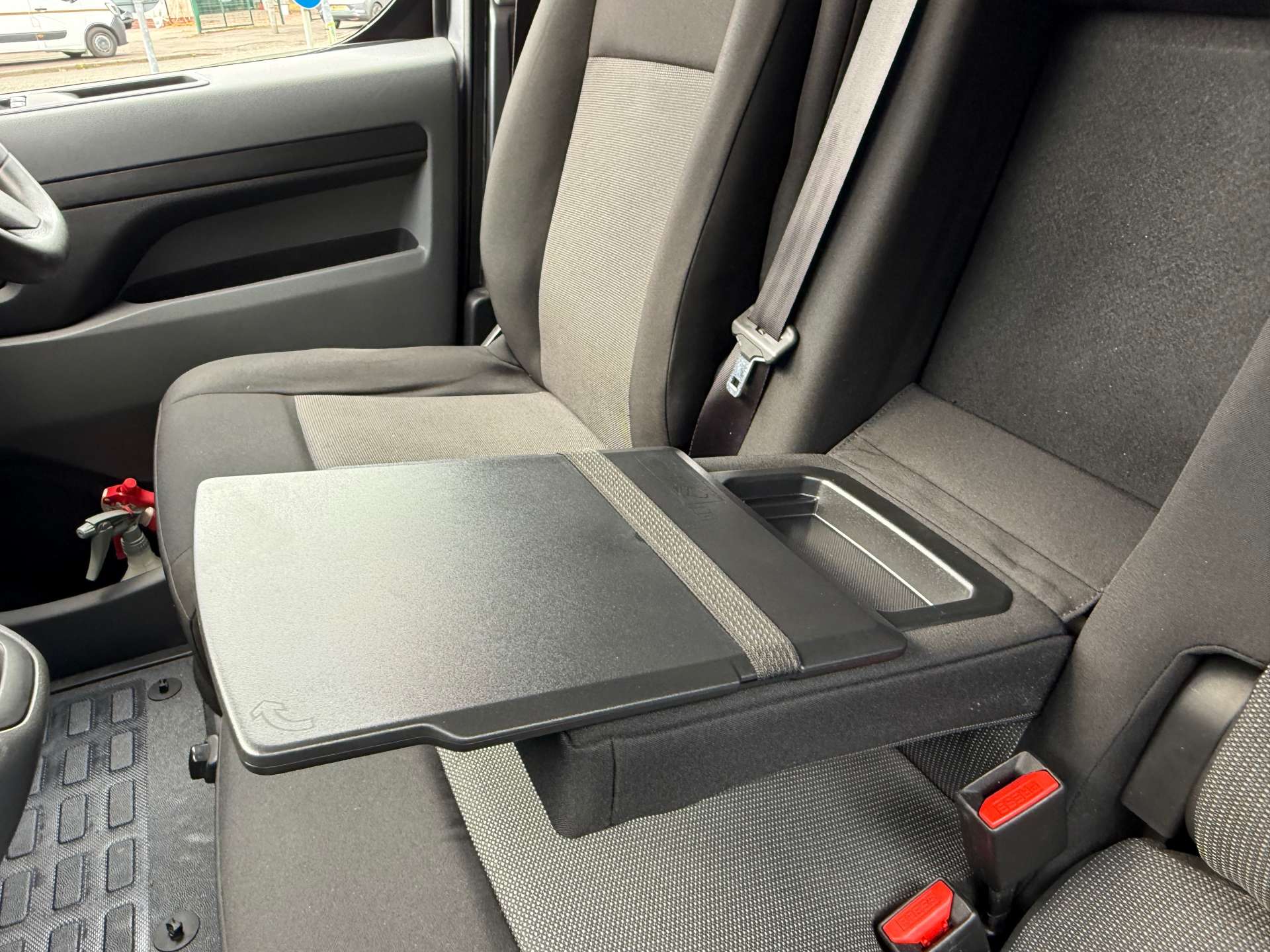 VAUXHALL VIVARO F2700 Dynamic L1 with BOTT racking #11