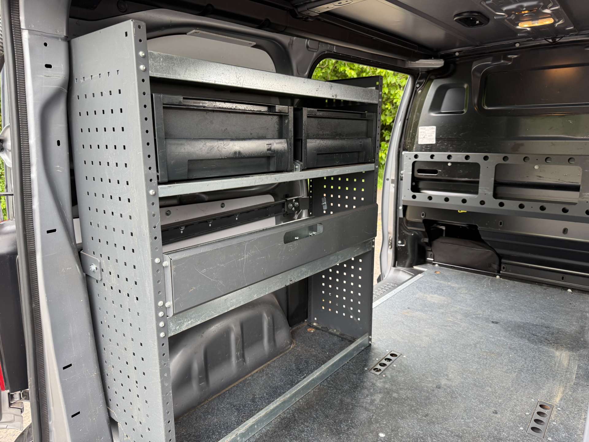 VAUXHALL VIVARO F2700 Dynamic L1 with BOTT racking #12