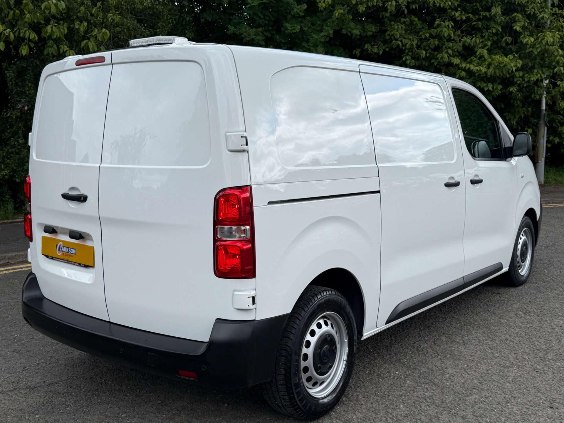 VAUXHALL VIVARO F3100 Dynamic L1 (Choice of 2) #4