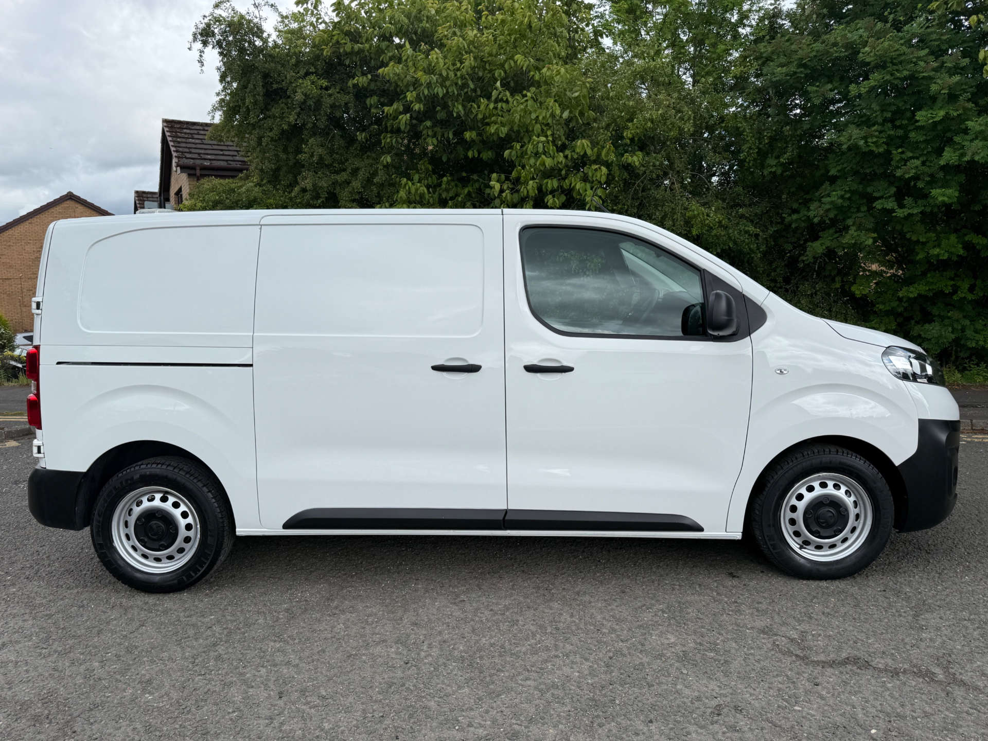 VAUXHALL VIVARO F3100 Dynamic L1 (Choice of 2) #13