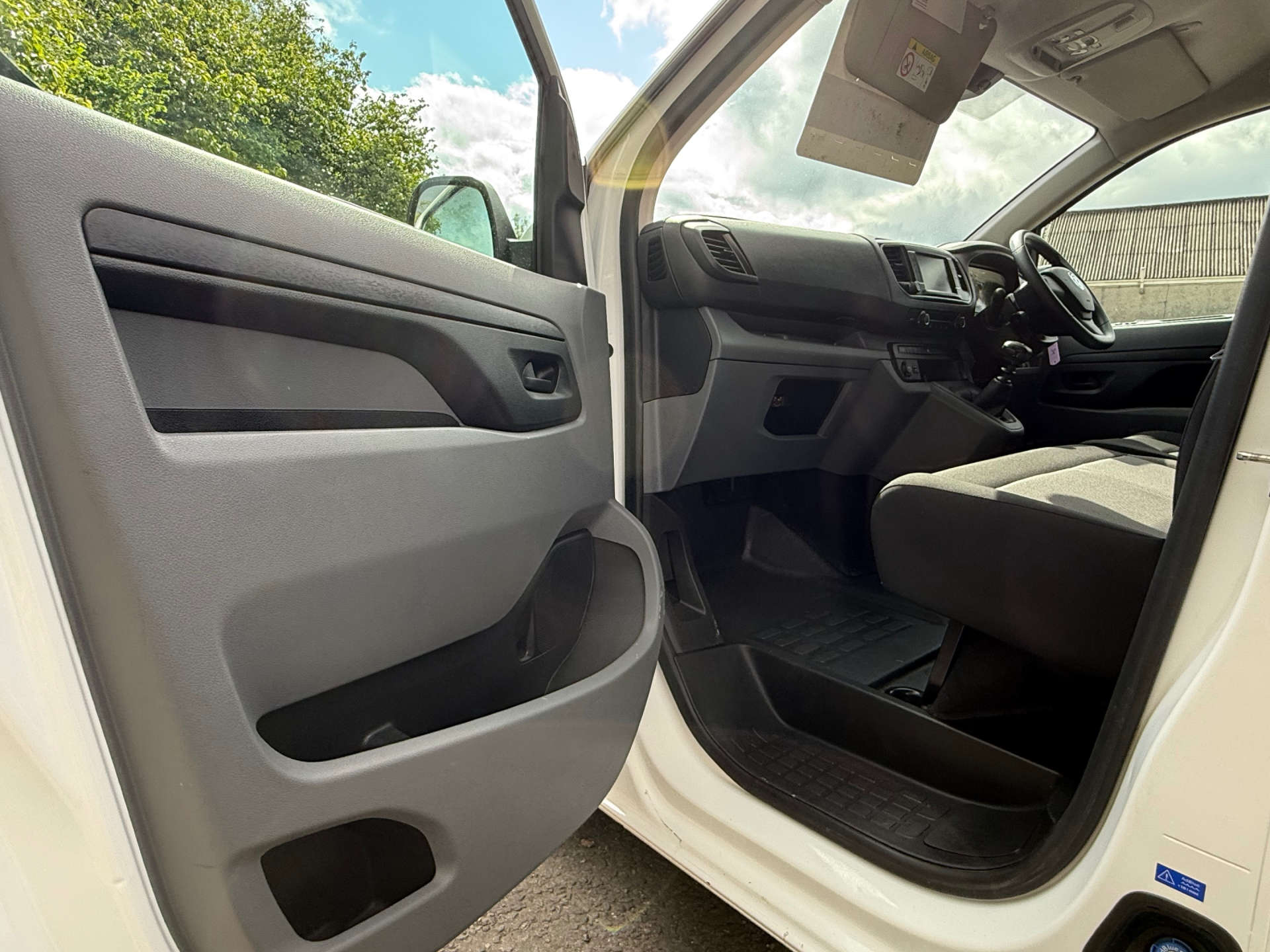 VAUXHALL VIVARO F3100 Dynamic L1 (Choice of 2) #20