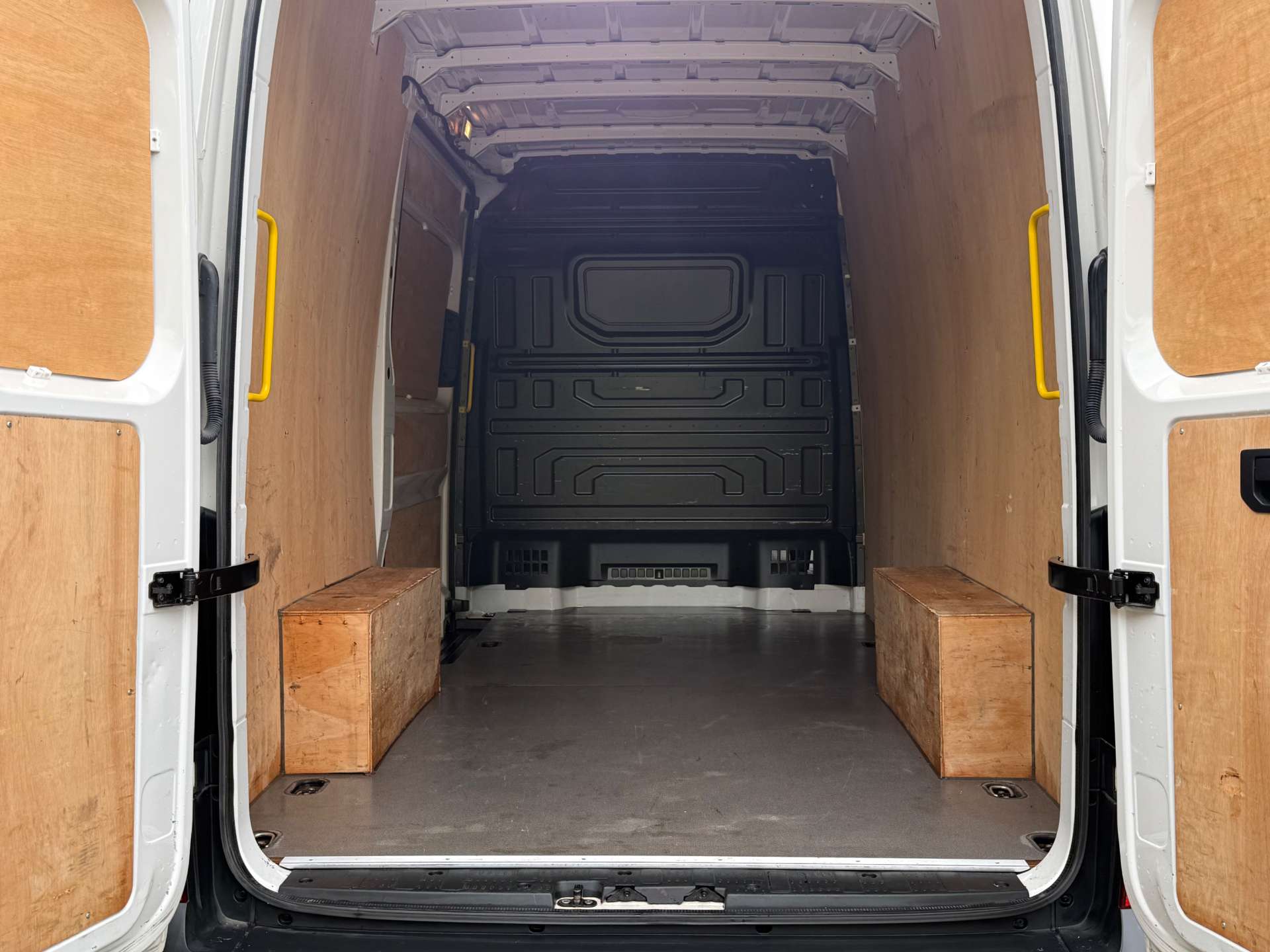 VOLKSWAGEN CRAFTER CR35 Trendline MWB 2.0 TDI 140ps #10