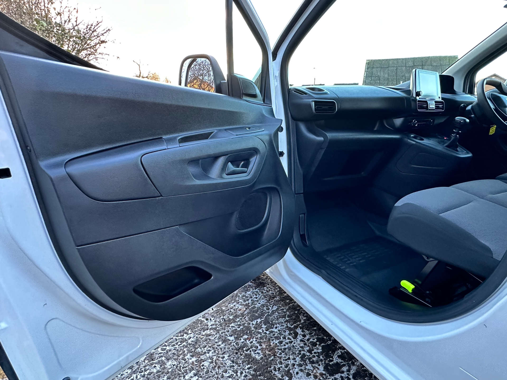 PEUGEOT PARTNER Professional 1.5 BHDi (Choice) #8