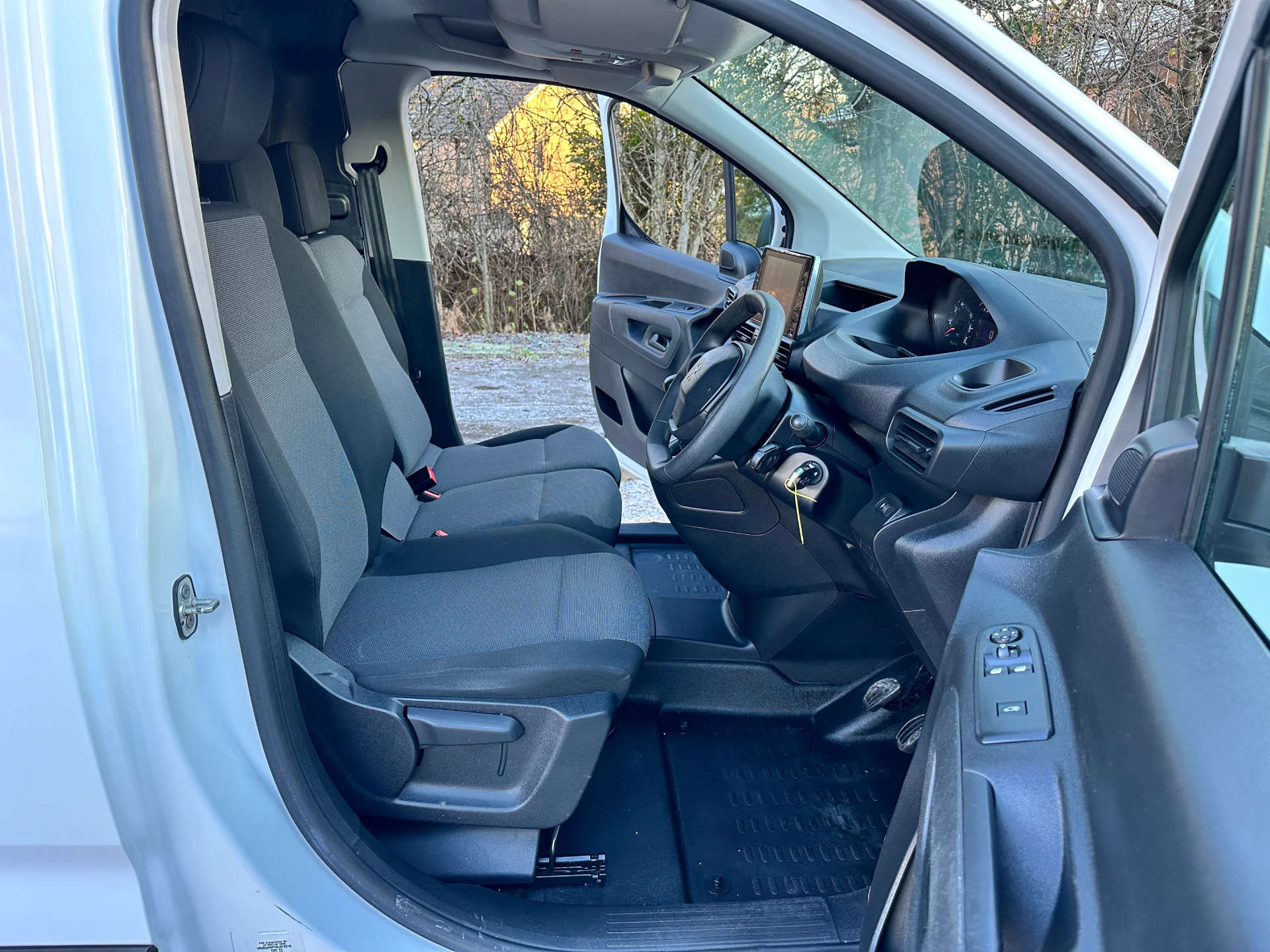 PEUGEOT PARTNER Professional 1.5 BHDi (Choice) #9