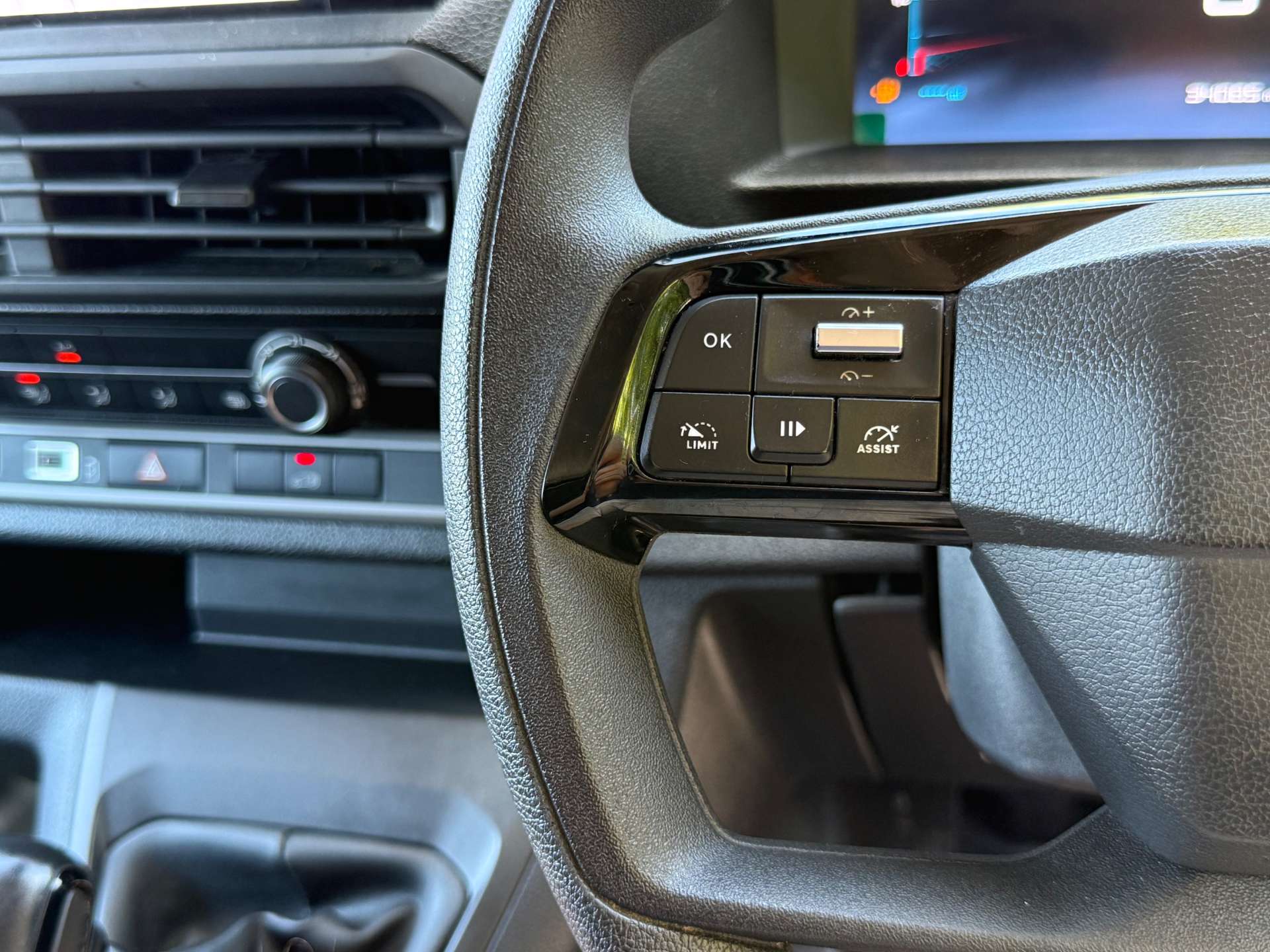 CITROEN DISPATCH Driver L2 with AC & Nav #19