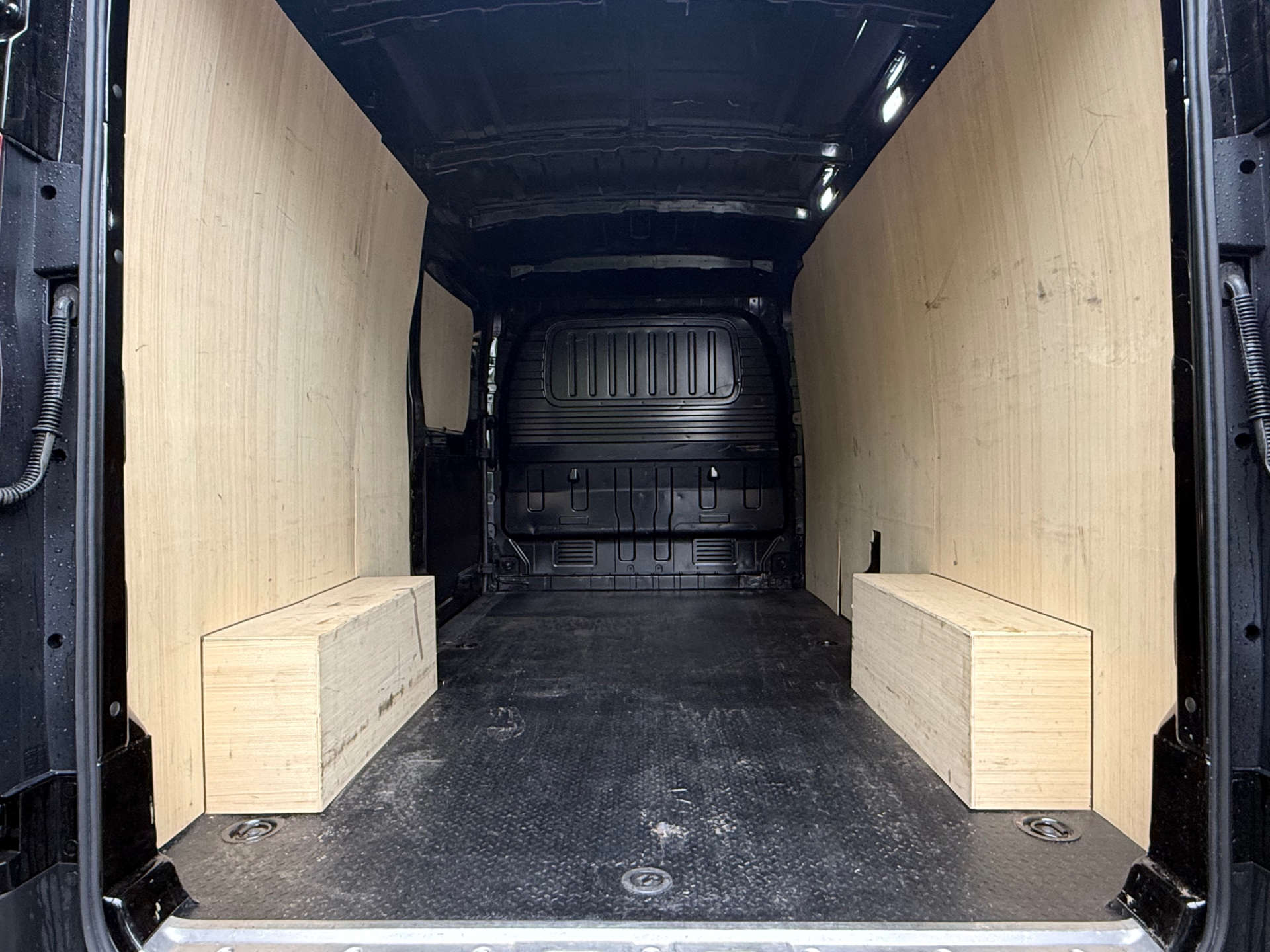 MAXUS DELIVER 9 2.0 145PS L3H2 (Choice) #12