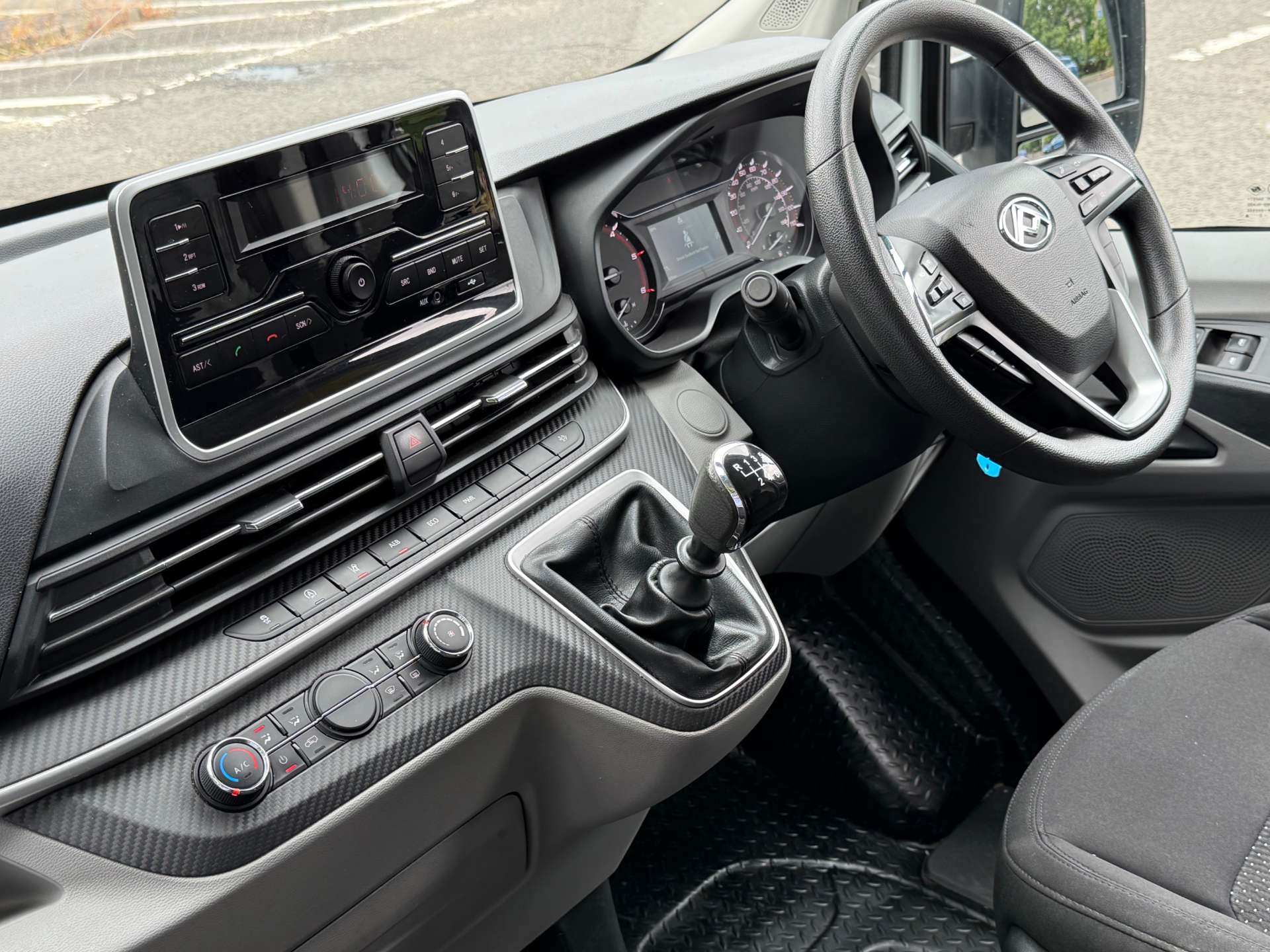 MAXUS DELIVER 9 L3H2 (LWB) Choice #8