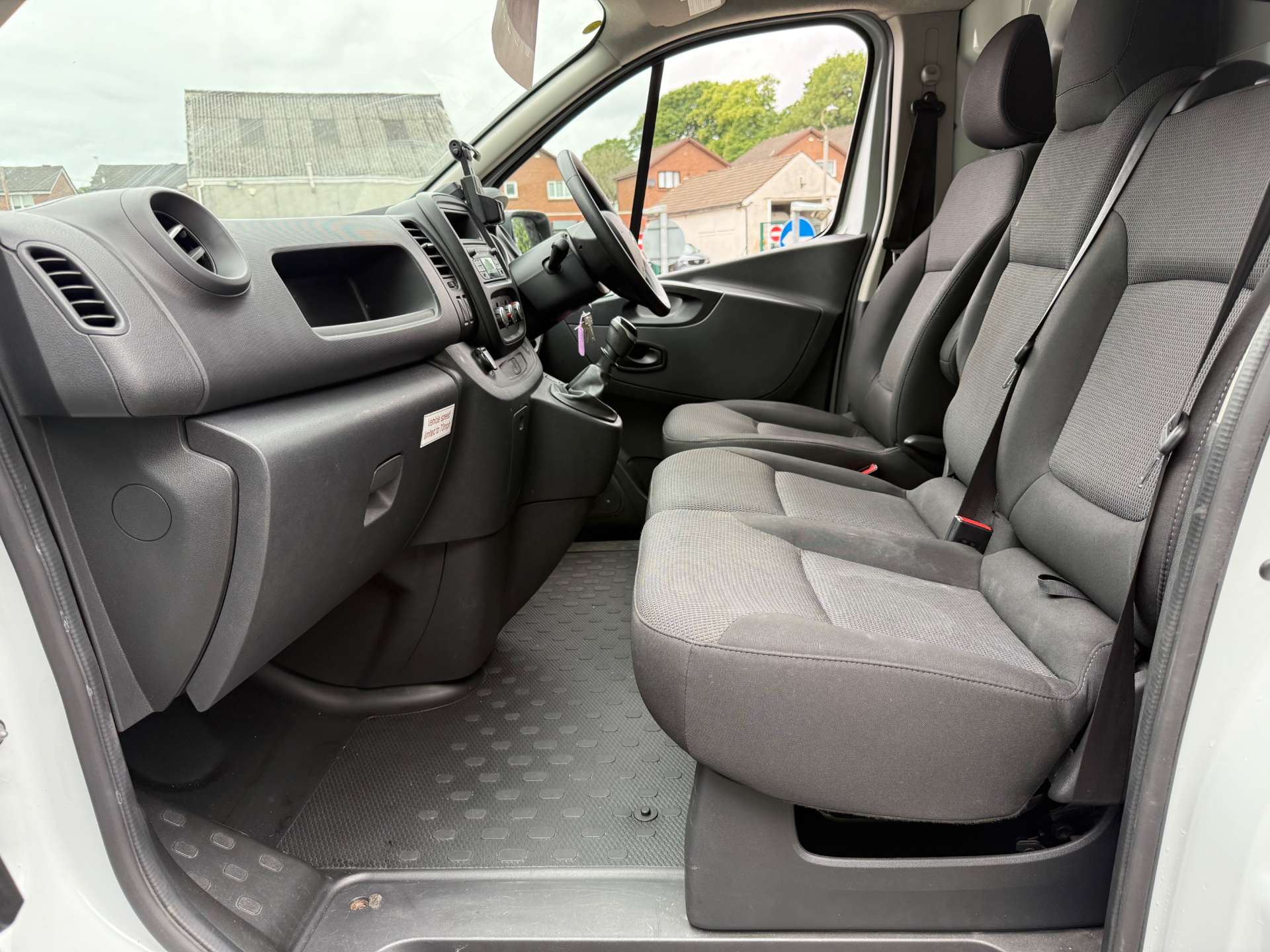 RENAULT TRAFIC SL30 Business+ DCi 145 Workshop van #17
