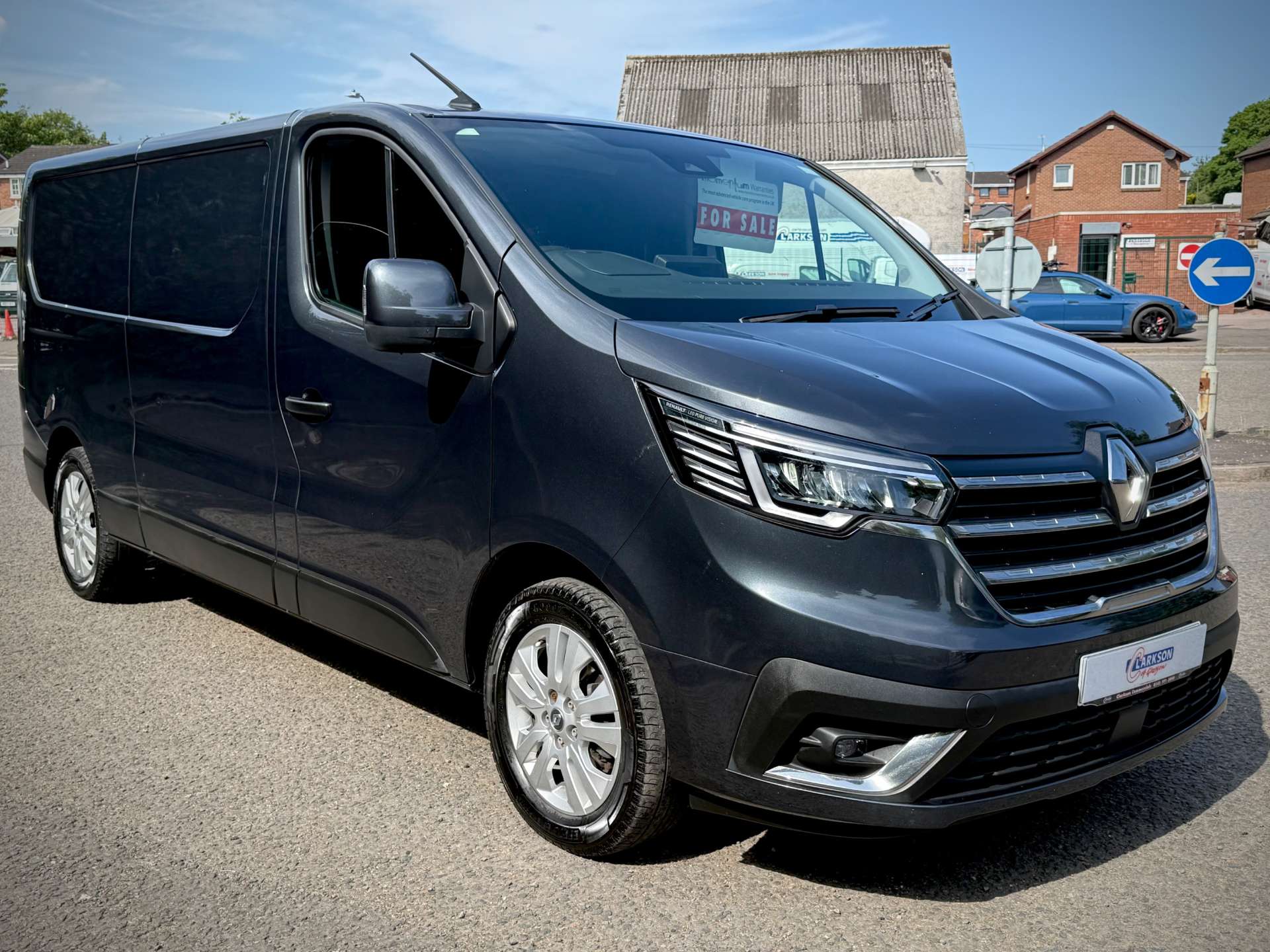 RENAULT TRAFIC 2.0 LL30 Sport Blue DCi (L2) 130ps #0
