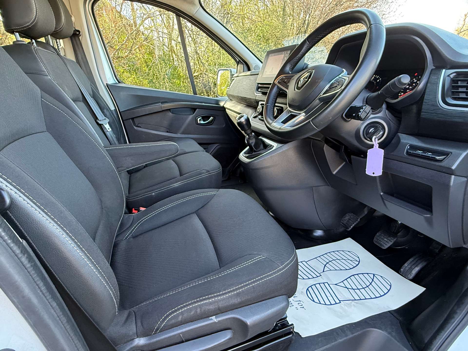 RENAULT TRAFIC 2.0 Trafic LL30 Sport 6 seat CrewVan #9