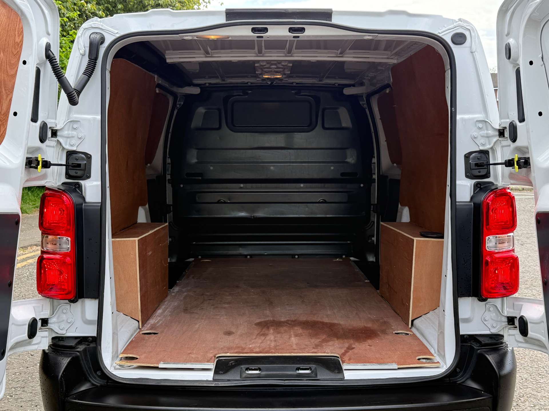 VAUXHALL VIVARO F2900 Dynamic L2 #15