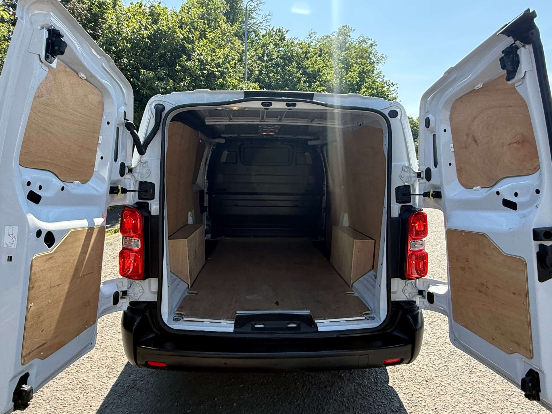 VAUXHALL VIVARO 2.0 Vivaro F3100 Prime #8
