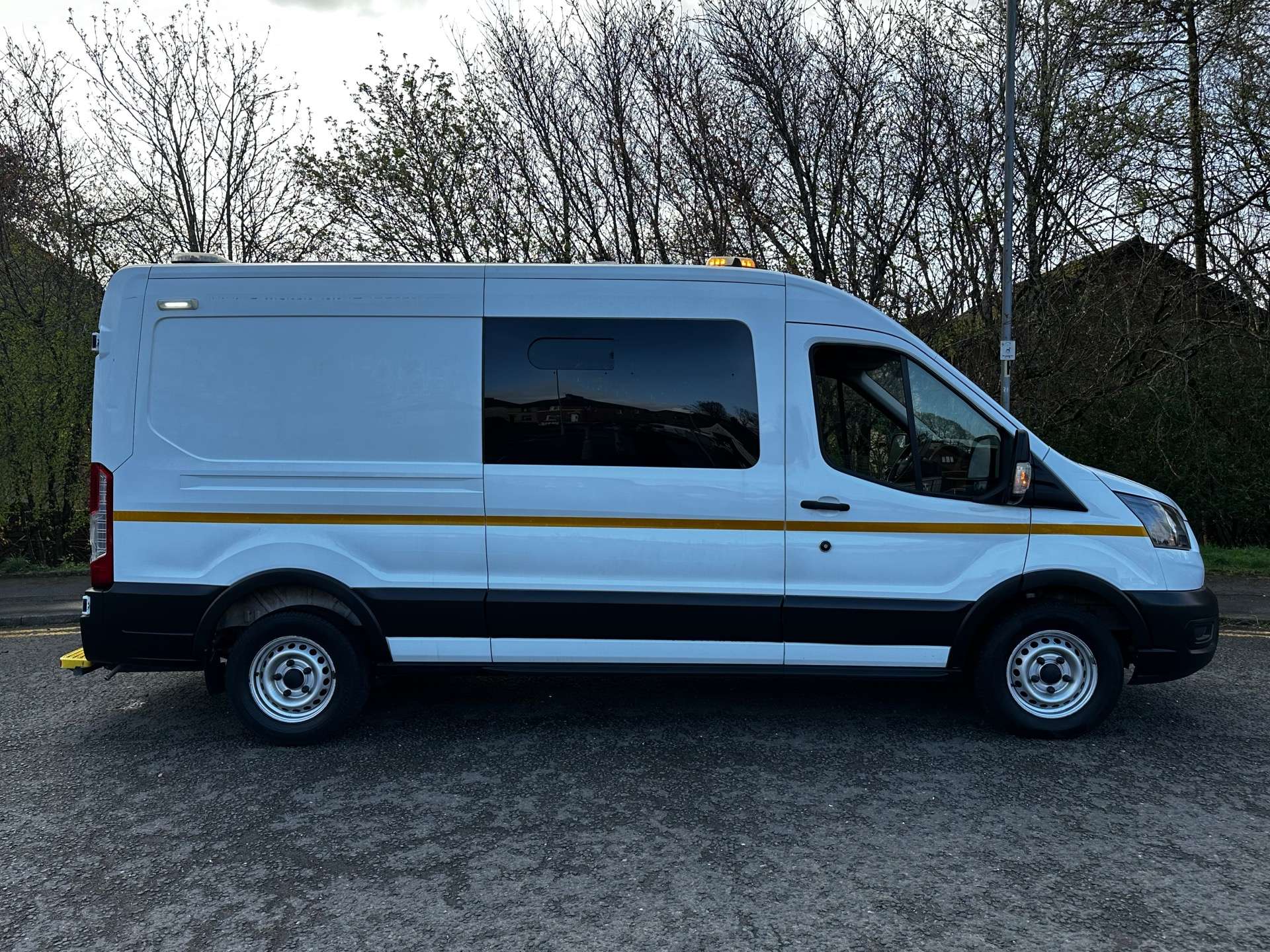 FORD TRANSIT 2.0 Transit 350 Welfare van with WC #7