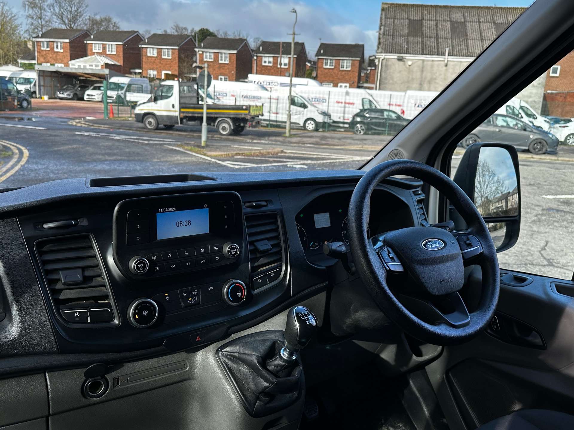 FORD TRANSIT 2.0 Transit 350 Welfare van with WC #10