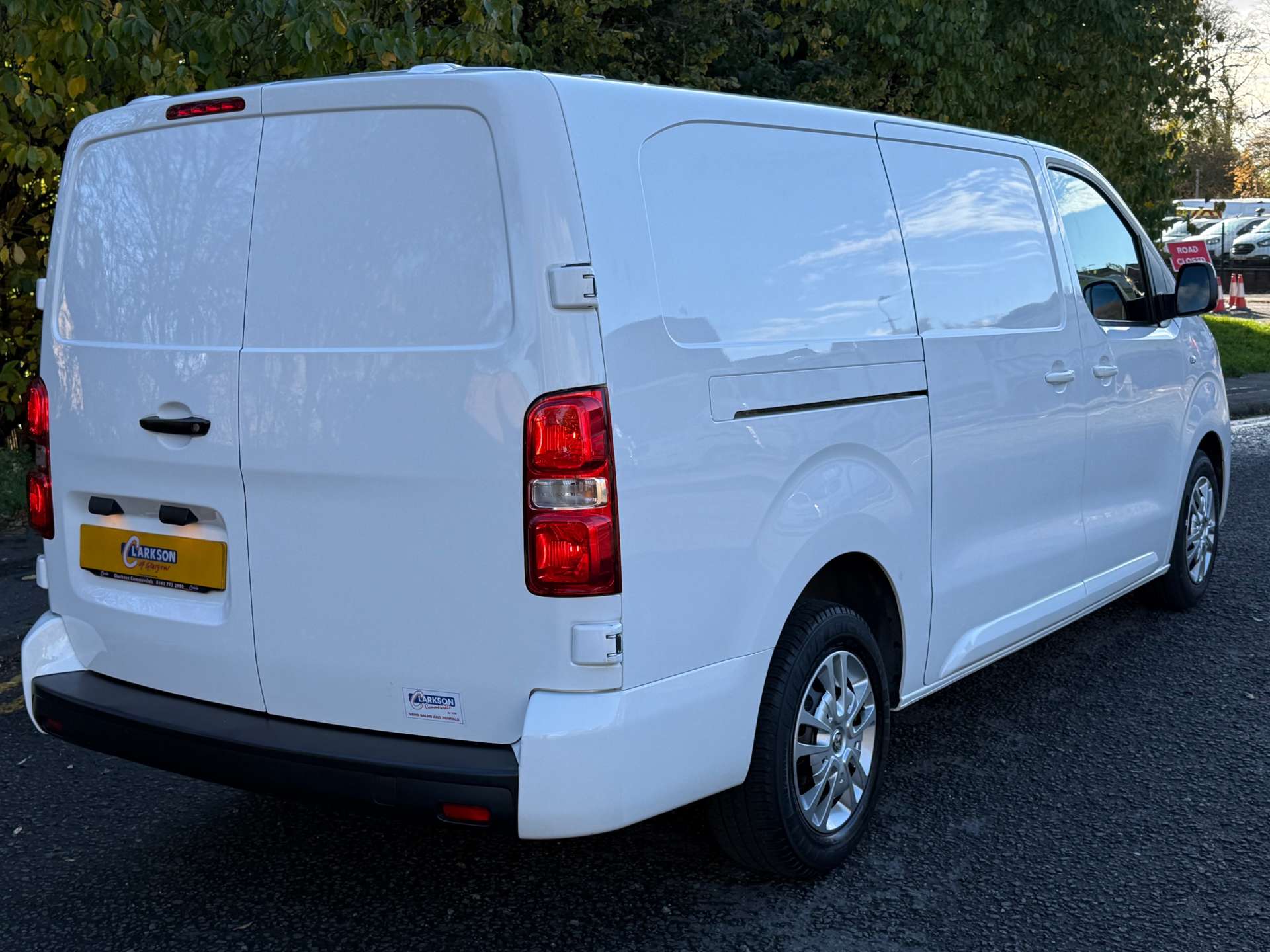VAUXHALL VIVARO F2900 SPORTIVE L2 #2