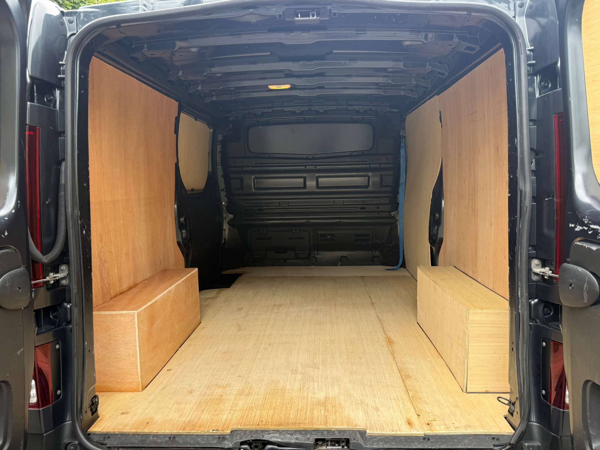 RENAULT TRAFIC 2.0 Trafic LL30 Sport Blue dCi #14