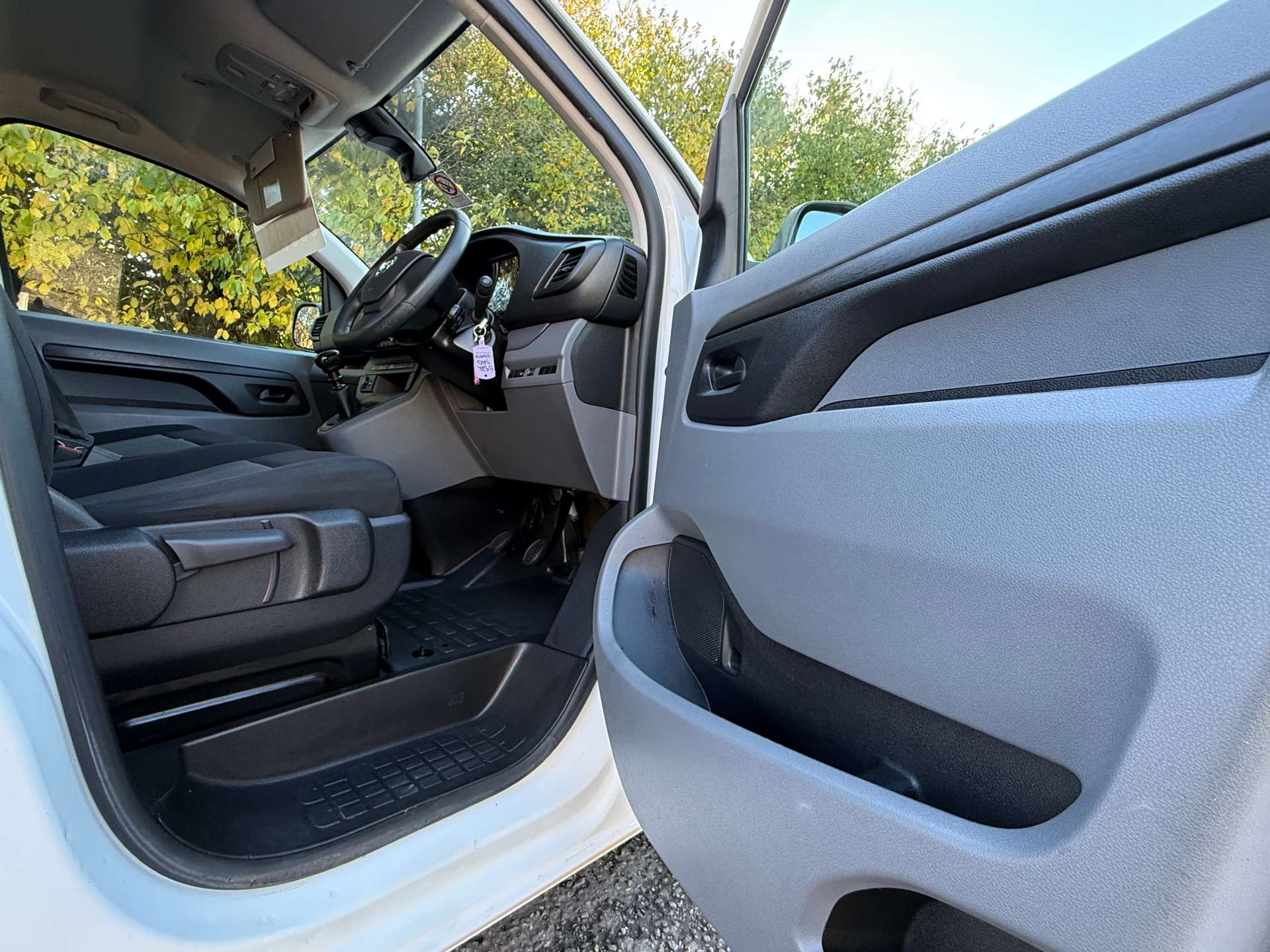 VAUXHALL VIVARO F2900 SPORTIVE L2 #6