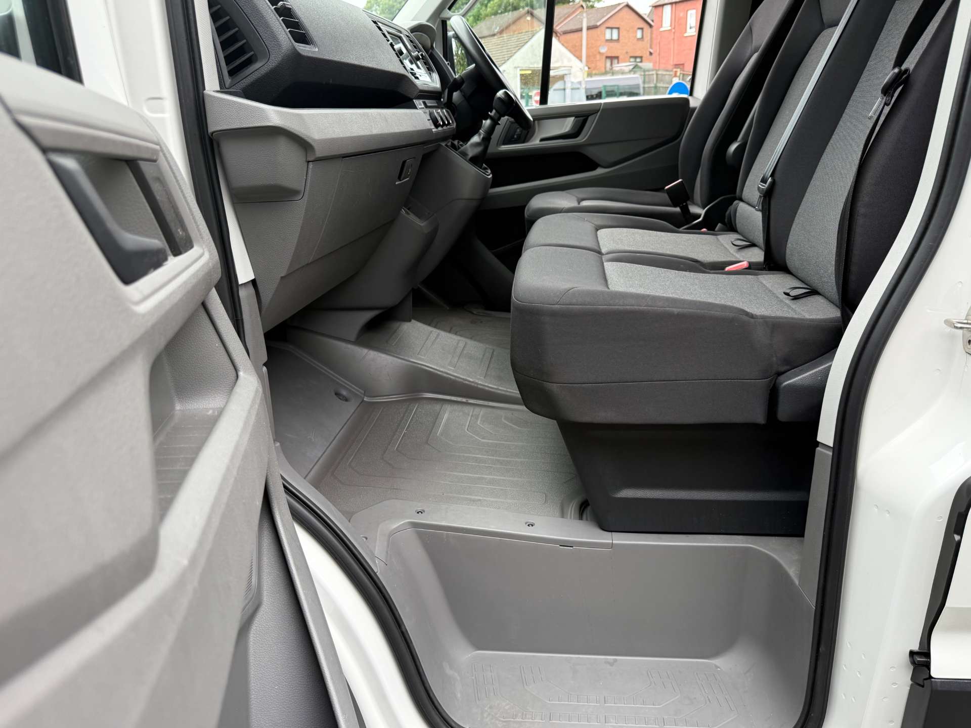 VOLKSWAGEN CRAFTER CR35 Trendline MWB 2.0TDI 140ps #6