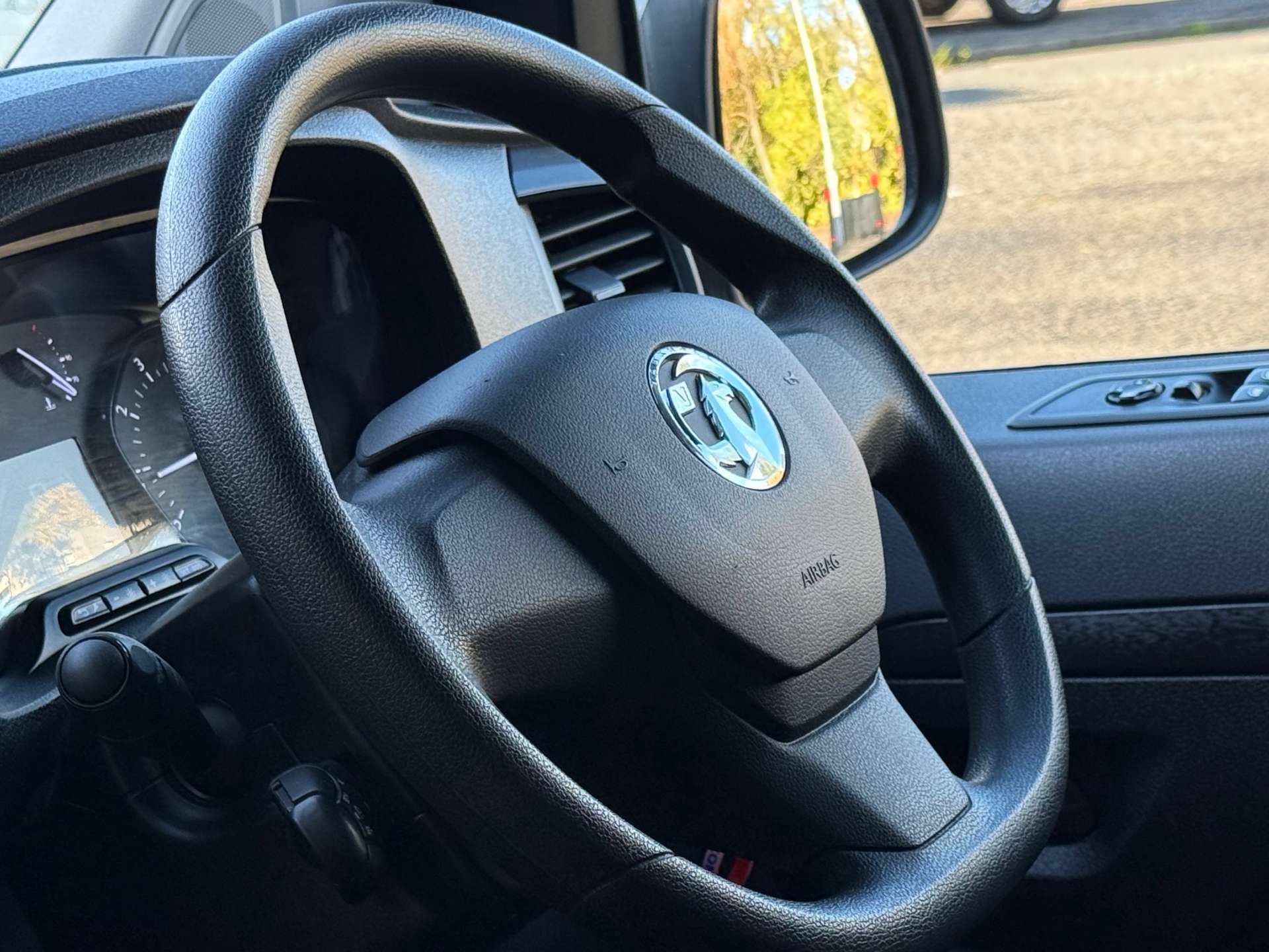 VAUXHALL VIVARO F2900 SPORTIVE L2 #12