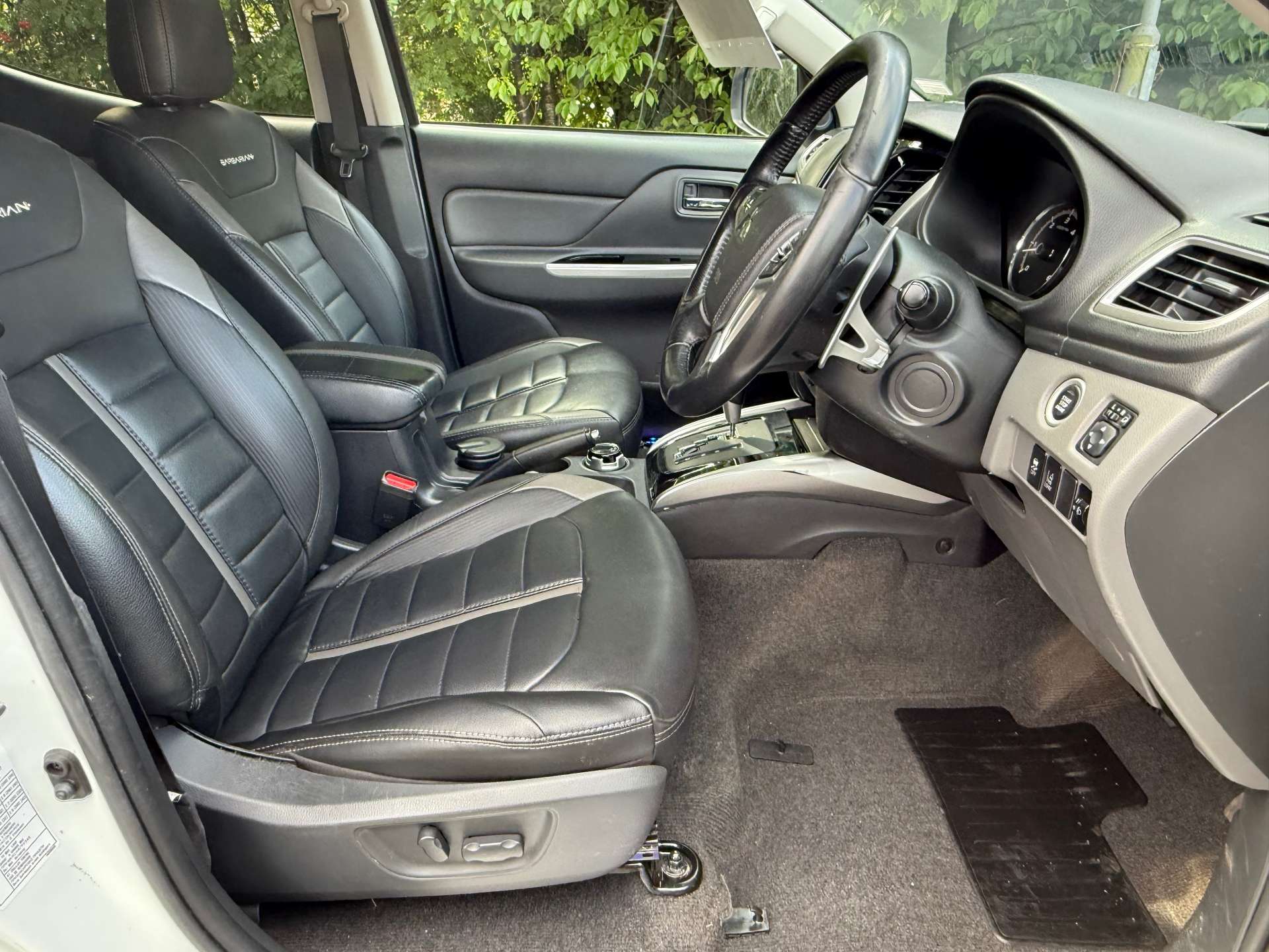 MITSUBISHI L200 2.4 Barbarian DI-D Auto 4WD #5