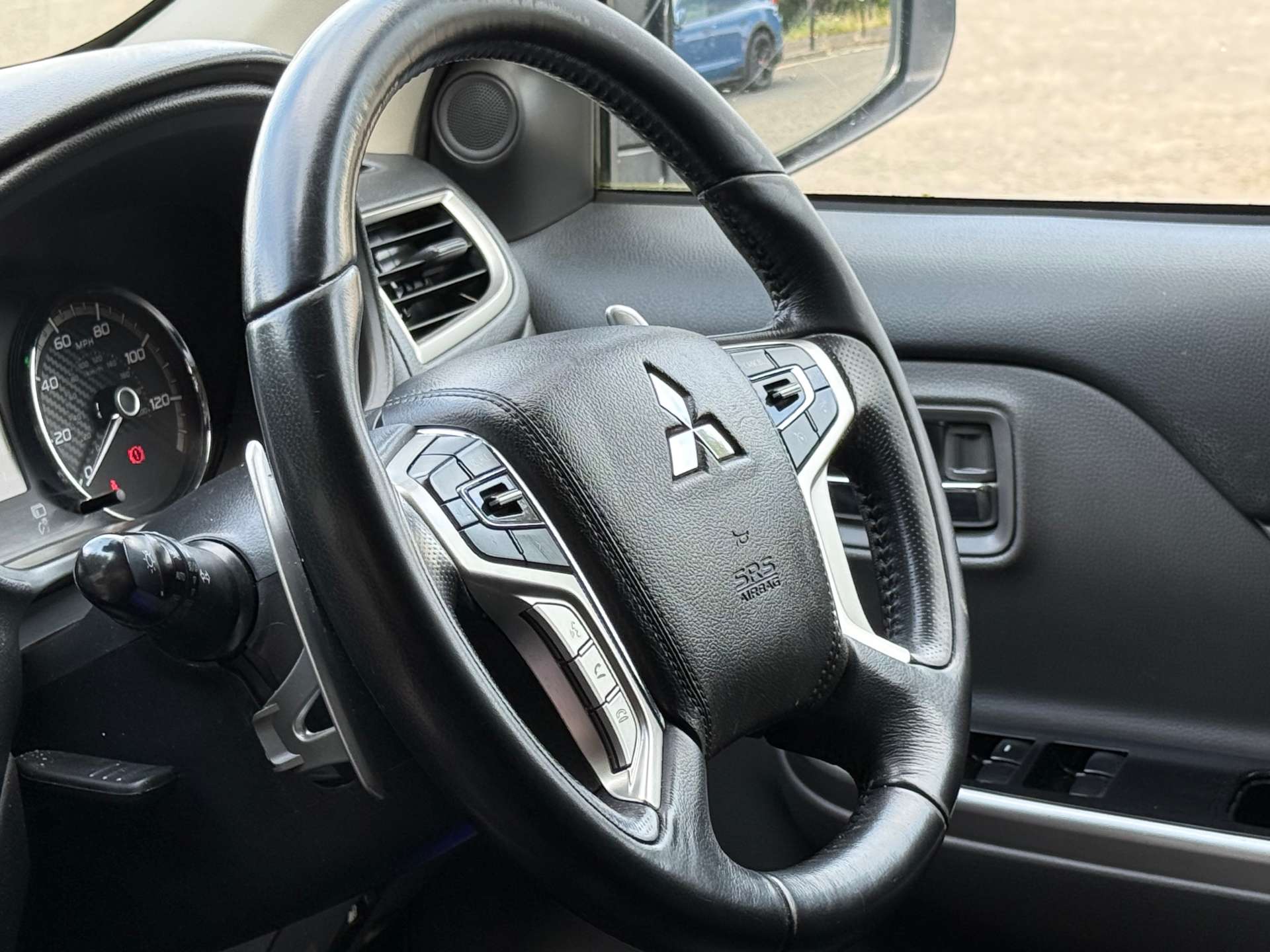 MITSUBISHI L200 2.4 Barbarian DI-D Auto 4WD #6